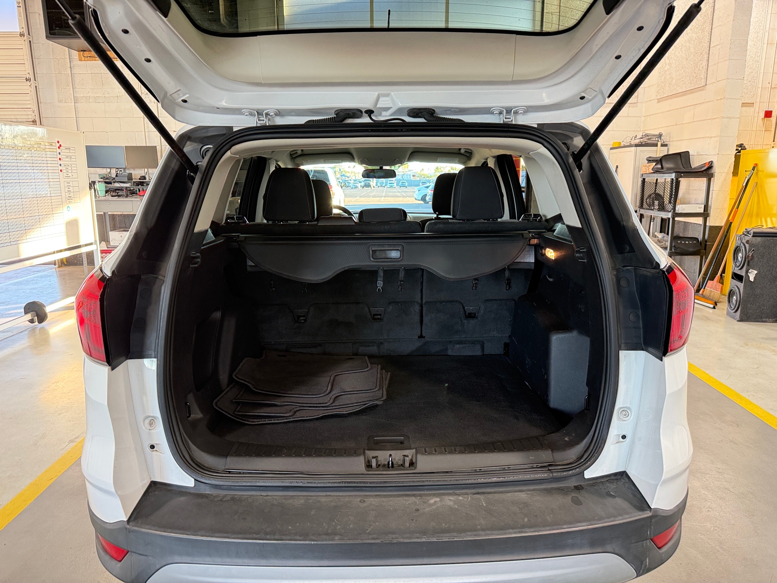 Thumbnail: 2019 Ford Escape - 7