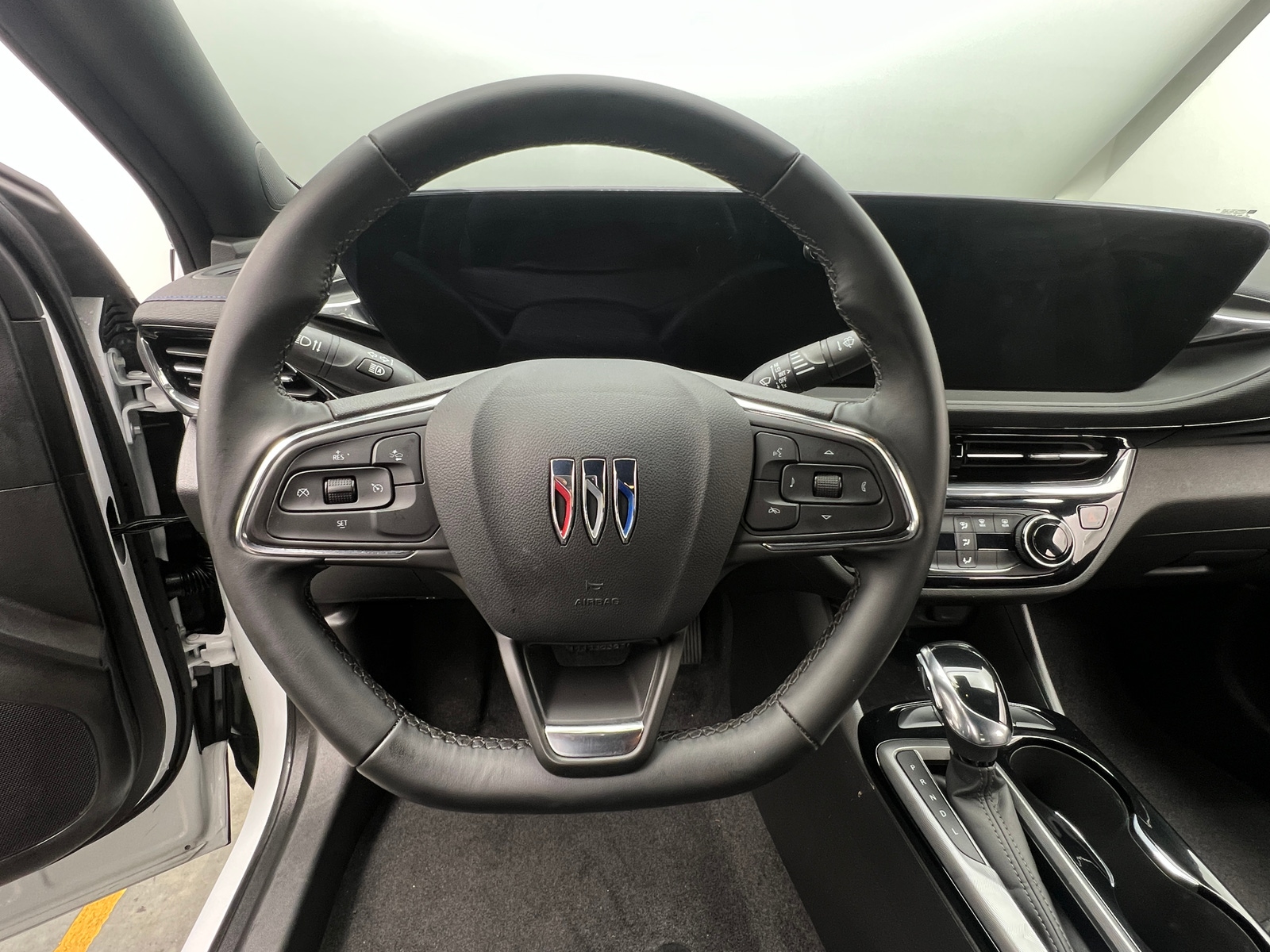 Thumbnail: 2025 Buick Envista - 4