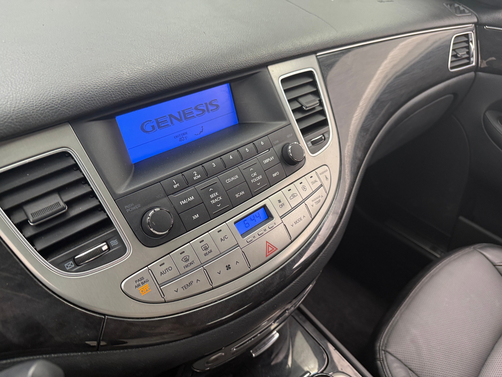 Thumbnail: 2013 Hyundai Genesis - 3