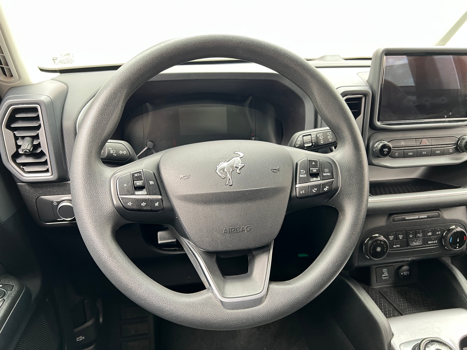 Thumbnail: 2022 Ford Bronco Sport - 5