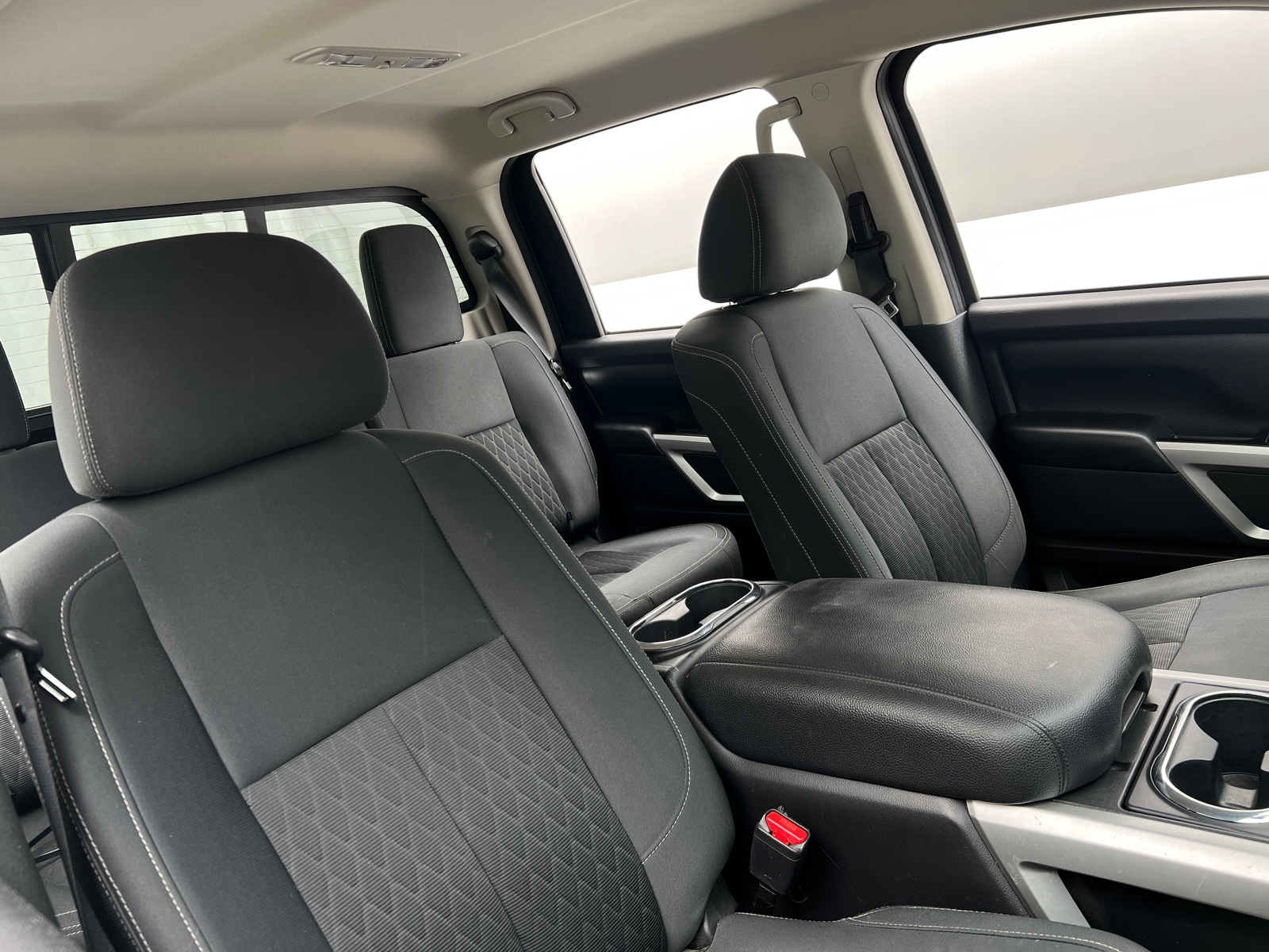 Thumbnail: 2019 Nissan Titan - 2