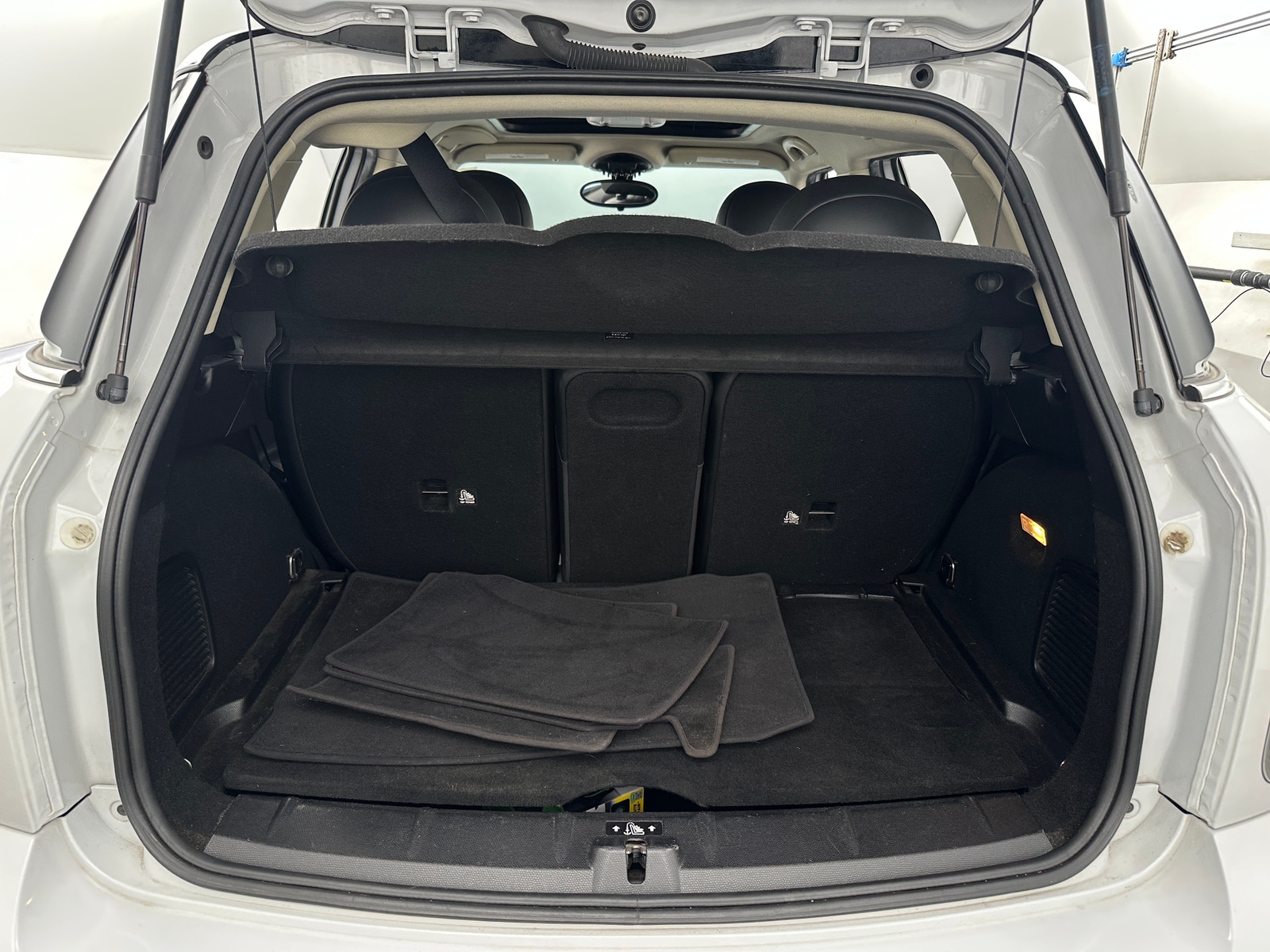 Thumbnail: 2015 MINI Cooper Countryman - 6