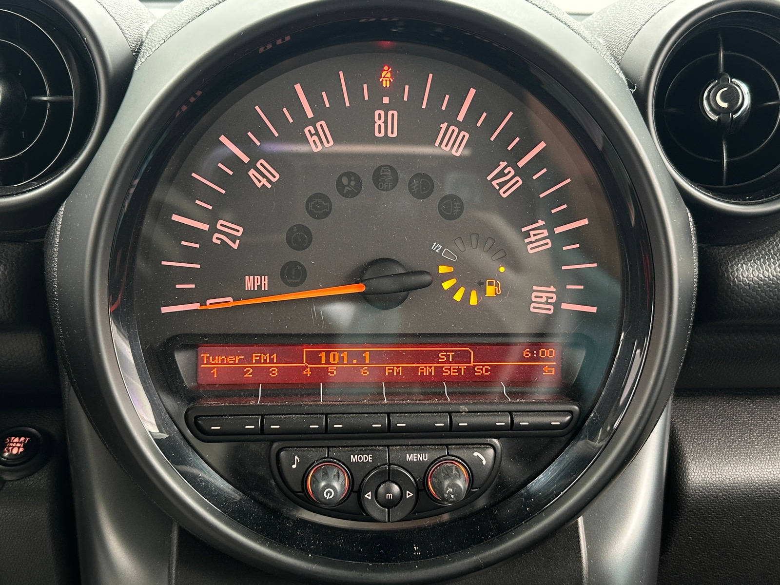 Thumbnail: 2015 MINI Cooper Countryman - 3