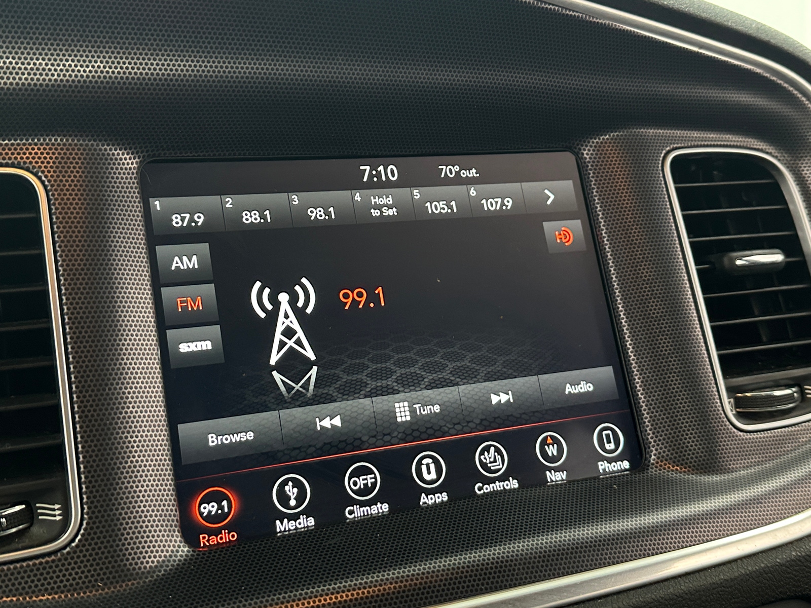 Thumbnail: 2018 Dodge Charger - 3