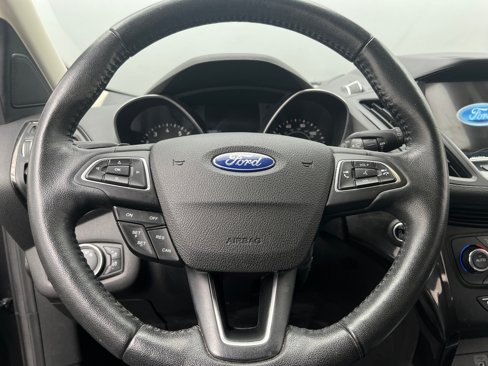 Thumbnail: 2017 Ford Escape - 4