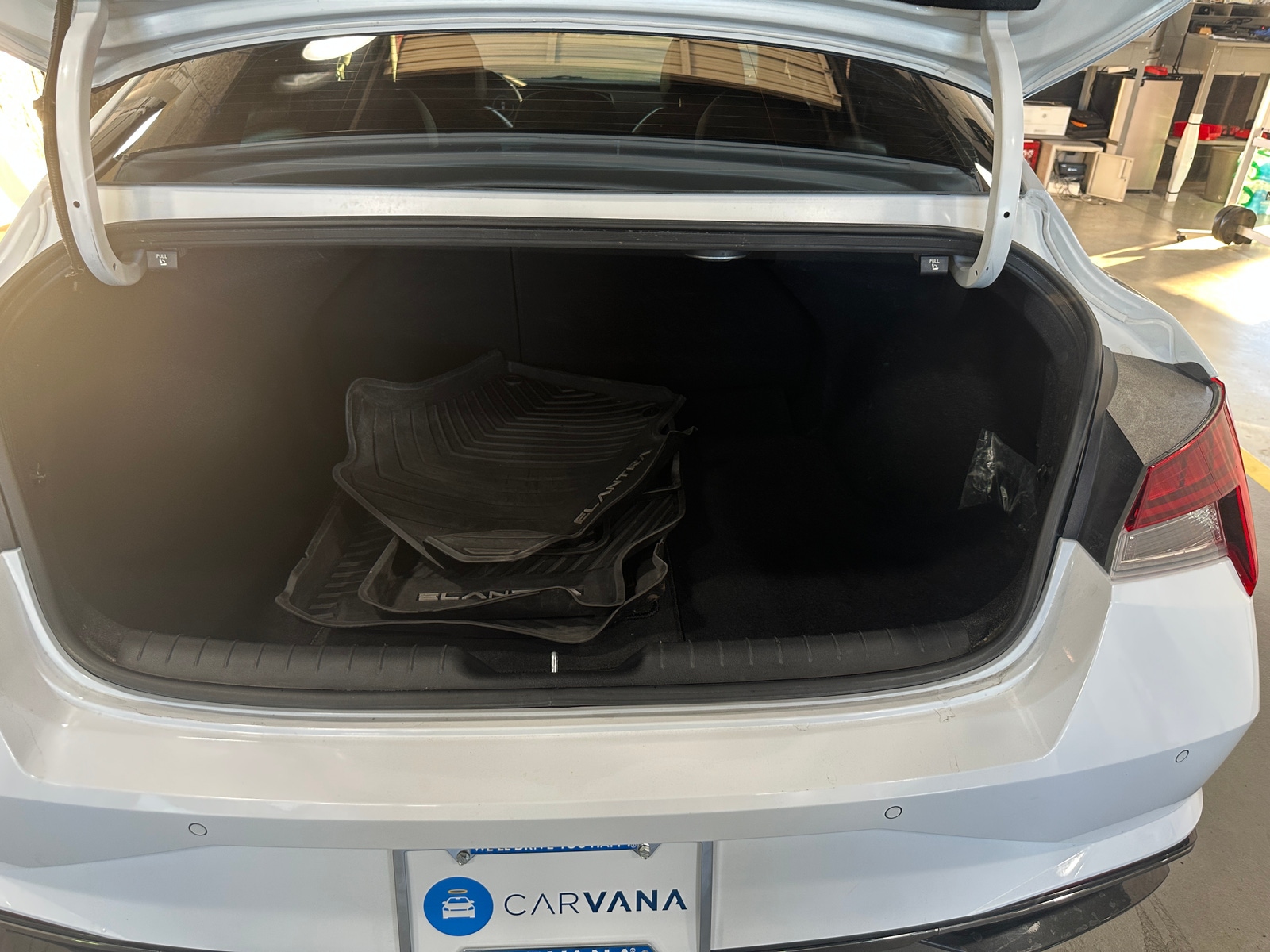 Thumbnail: 2023 Hyundai Elantra - 6