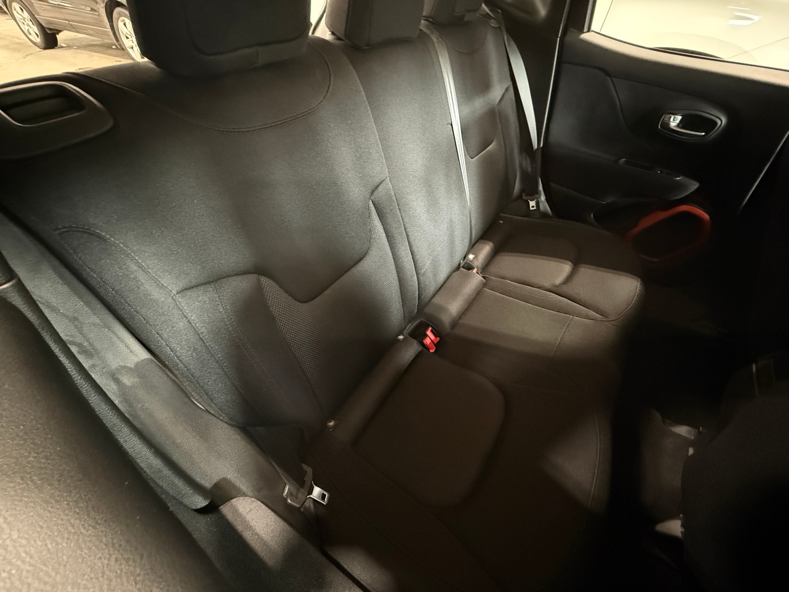 Thumbnail: 2018 Jeep Renegade - 6