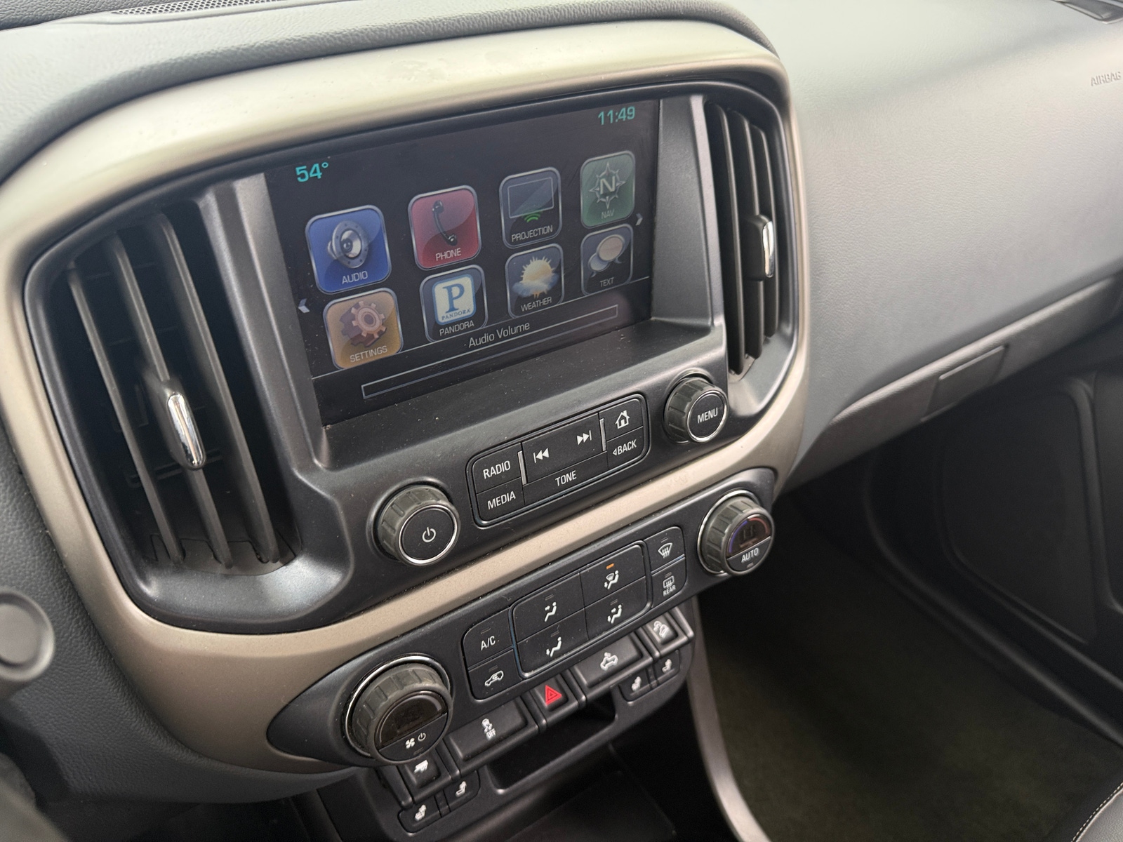 Thumbnail: 2016 Chevrolet Colorado - 3