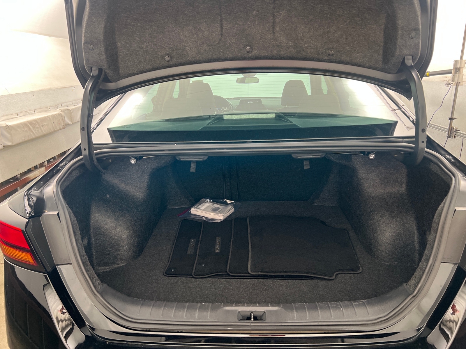 Thumbnail: 2025 Nissan Altima - 7