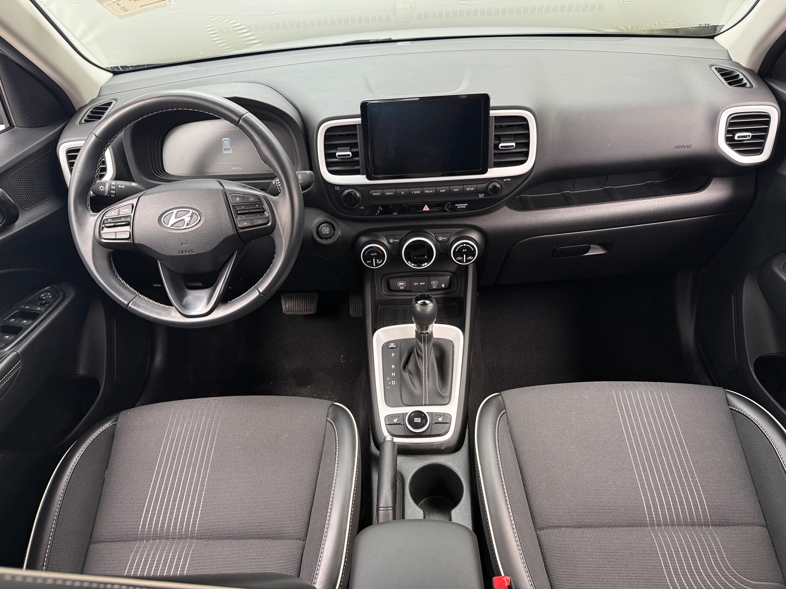 Thumbnail: 2023 Hyundai Venue - 3