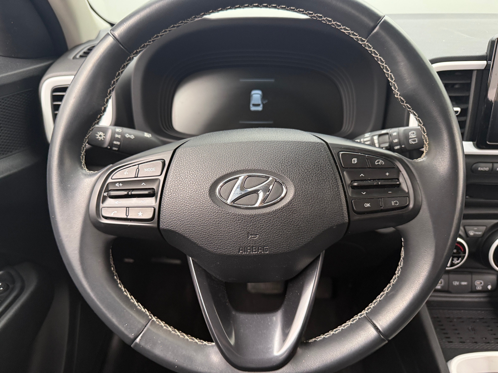 Thumbnail: 2023 Hyundai Venue - 5