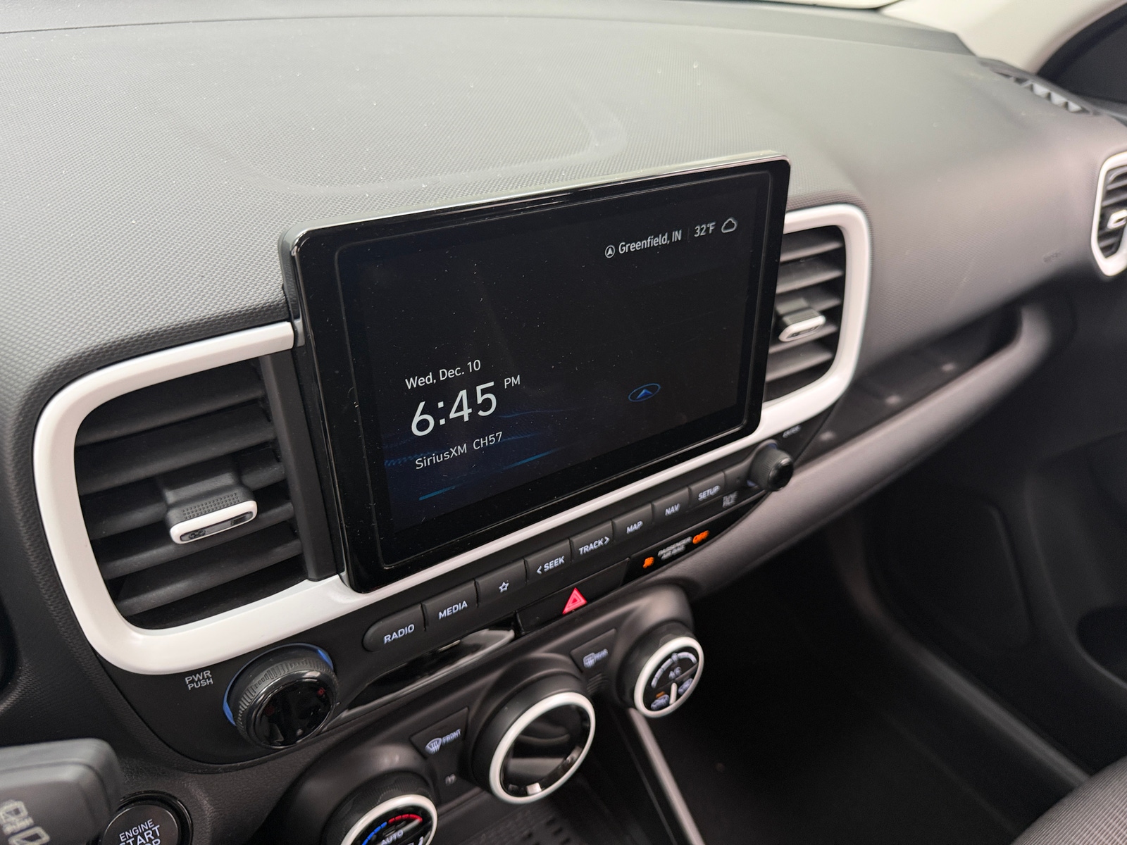 Thumbnail: 2023 Hyundai Venue - 4