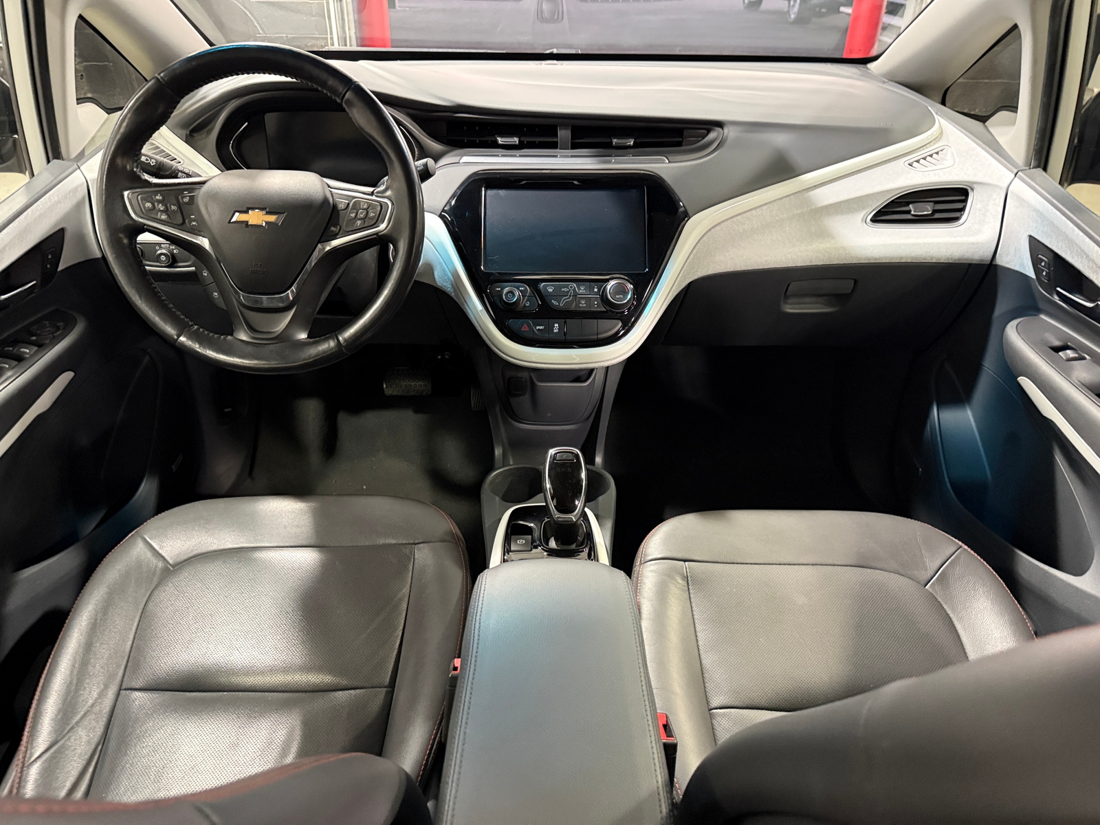 Thumbnail: 2020 Chevrolet Bolt EV - 3