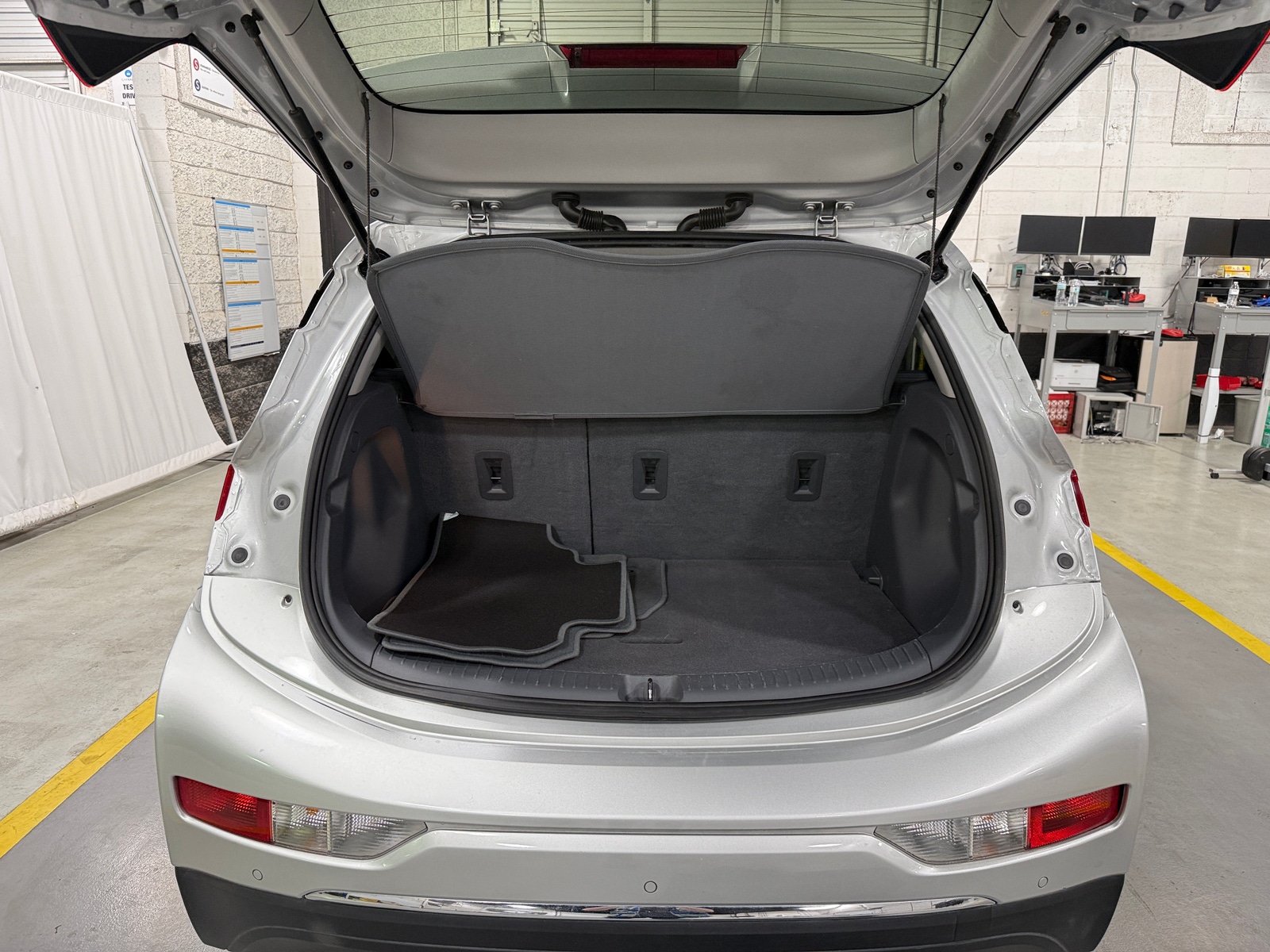 Thumbnail: 2020 Chevrolet Bolt EV - 7