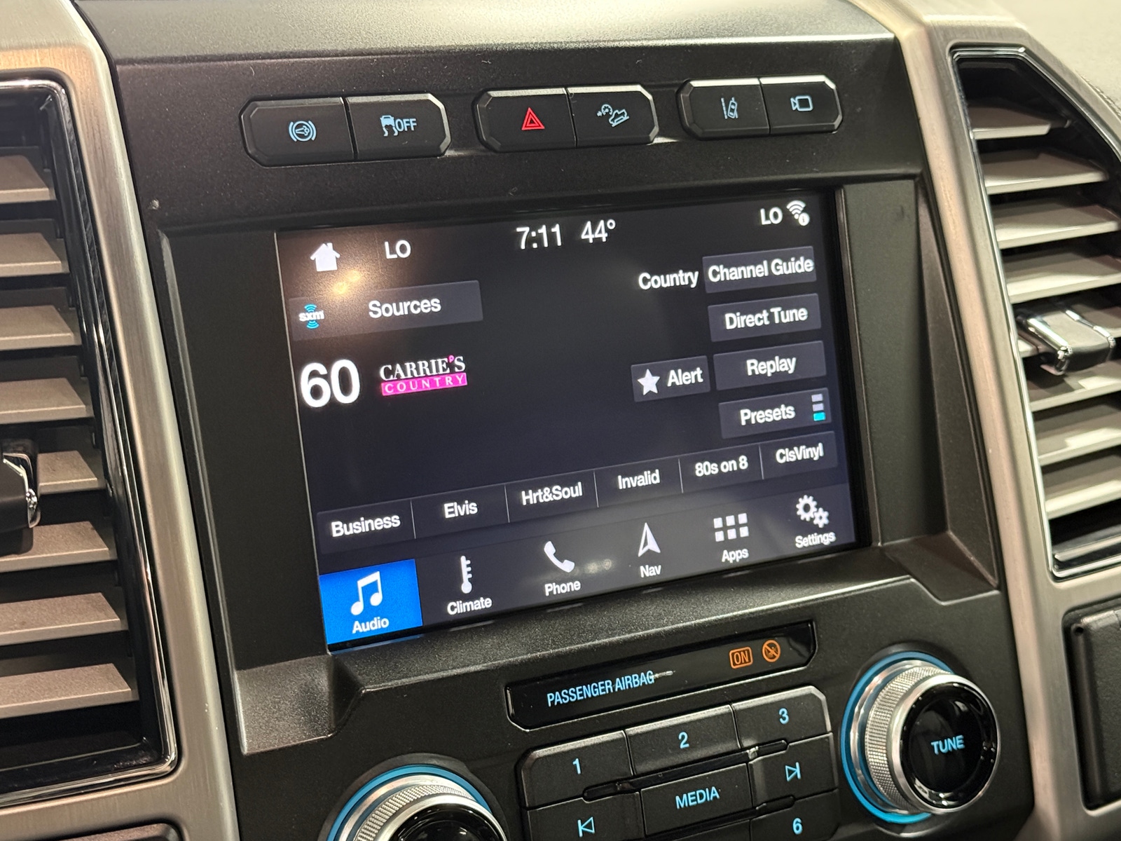 Thumbnail: 2019 Ford Econoline - 3