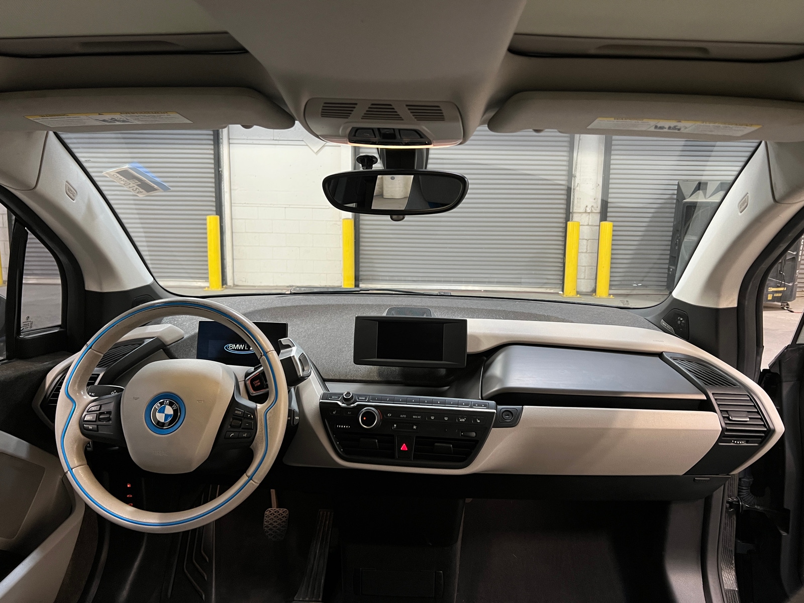 Thumbnail: 2018 BMW i3 - 3