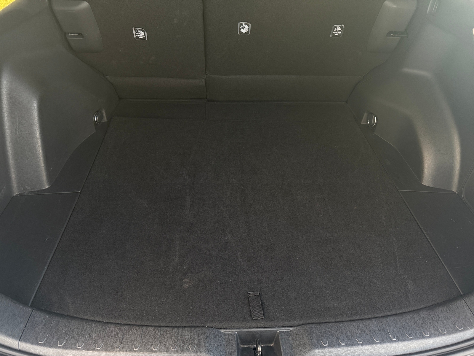 Thumbnail: 2025 Toyota RAV4 - 6