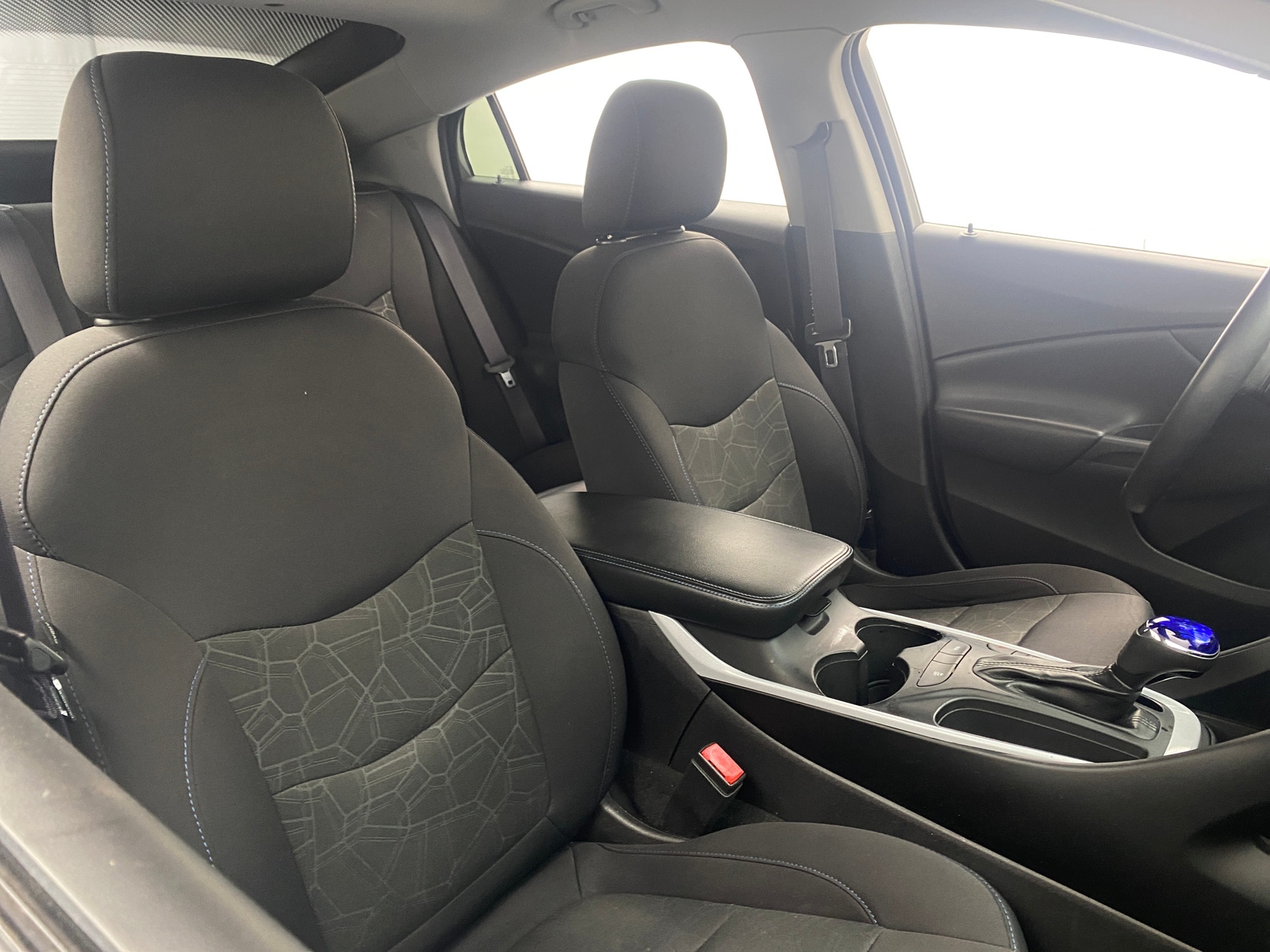 Thumbnail: 2017 Chevrolet Volt - 2