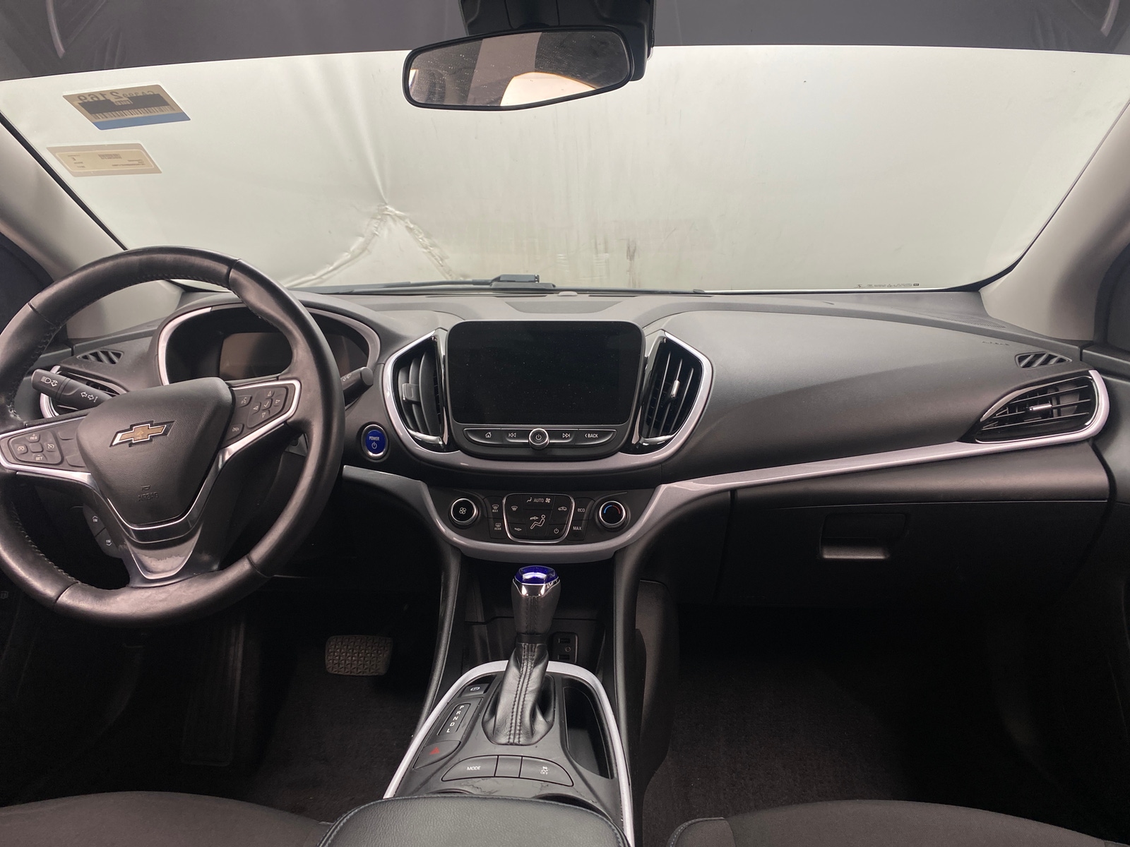 Thumbnail: 2017 Chevrolet Volt - 3