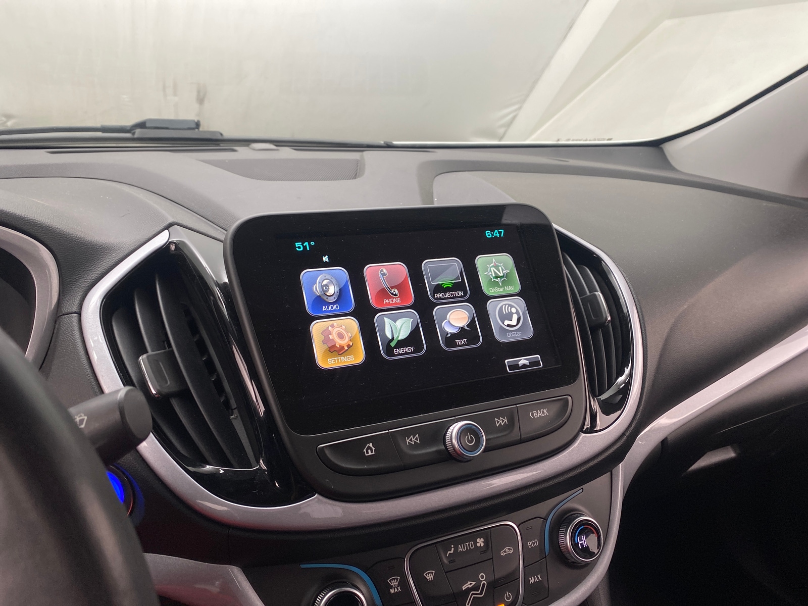 Thumbnail: 2017 Chevrolet Volt - 4