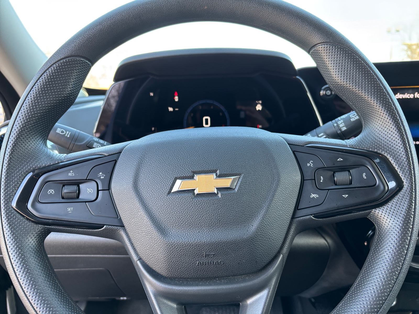 Thumbnail: 2025 Chevrolet Trax - 5