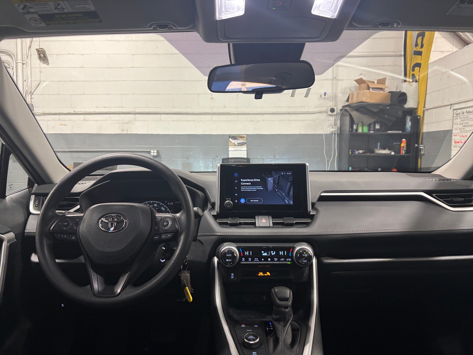 Thumbnail: 2025 Toyota RAV4 - 3