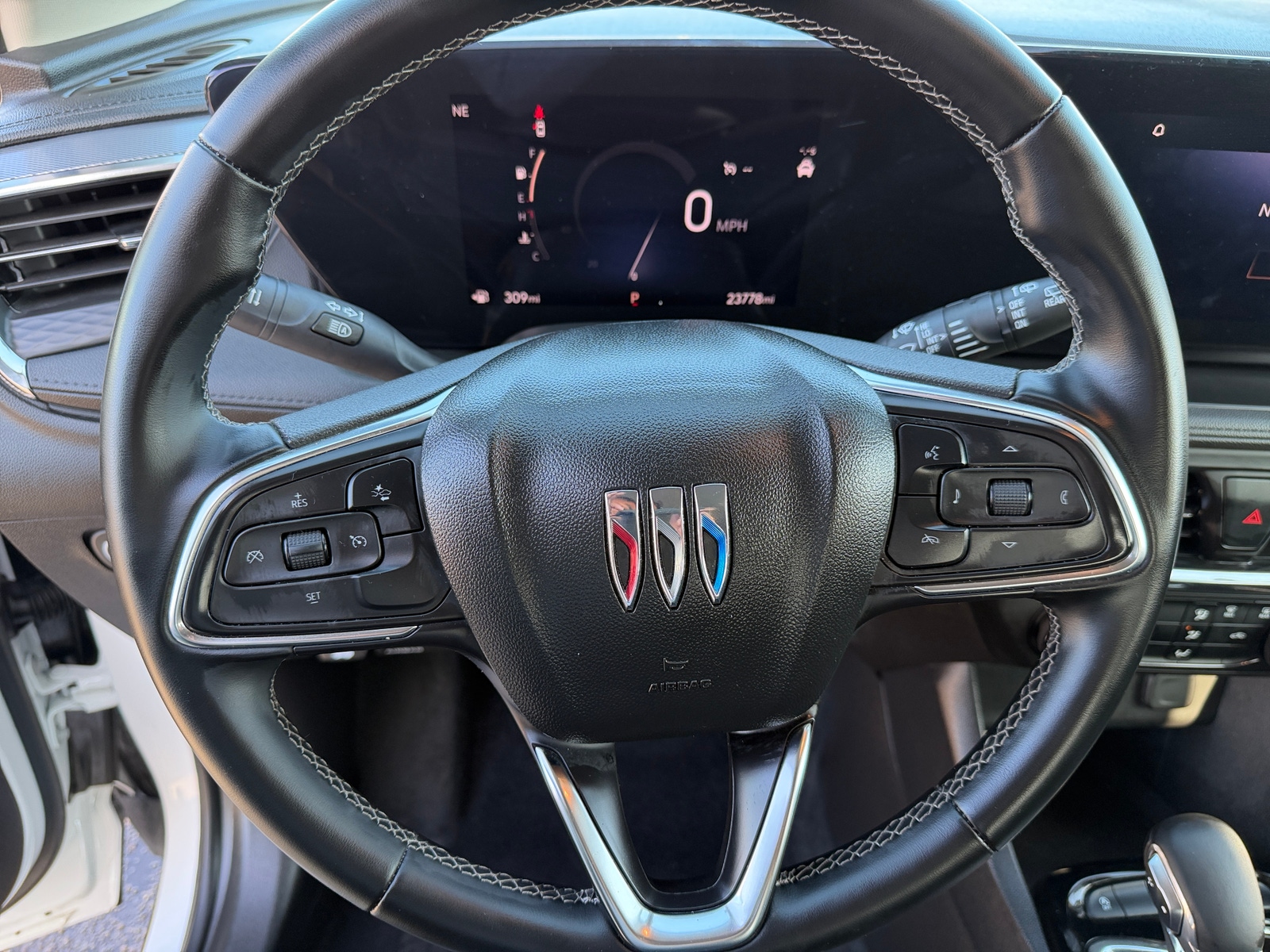 Thumbnail: 2025 Buick Encore GX - 5