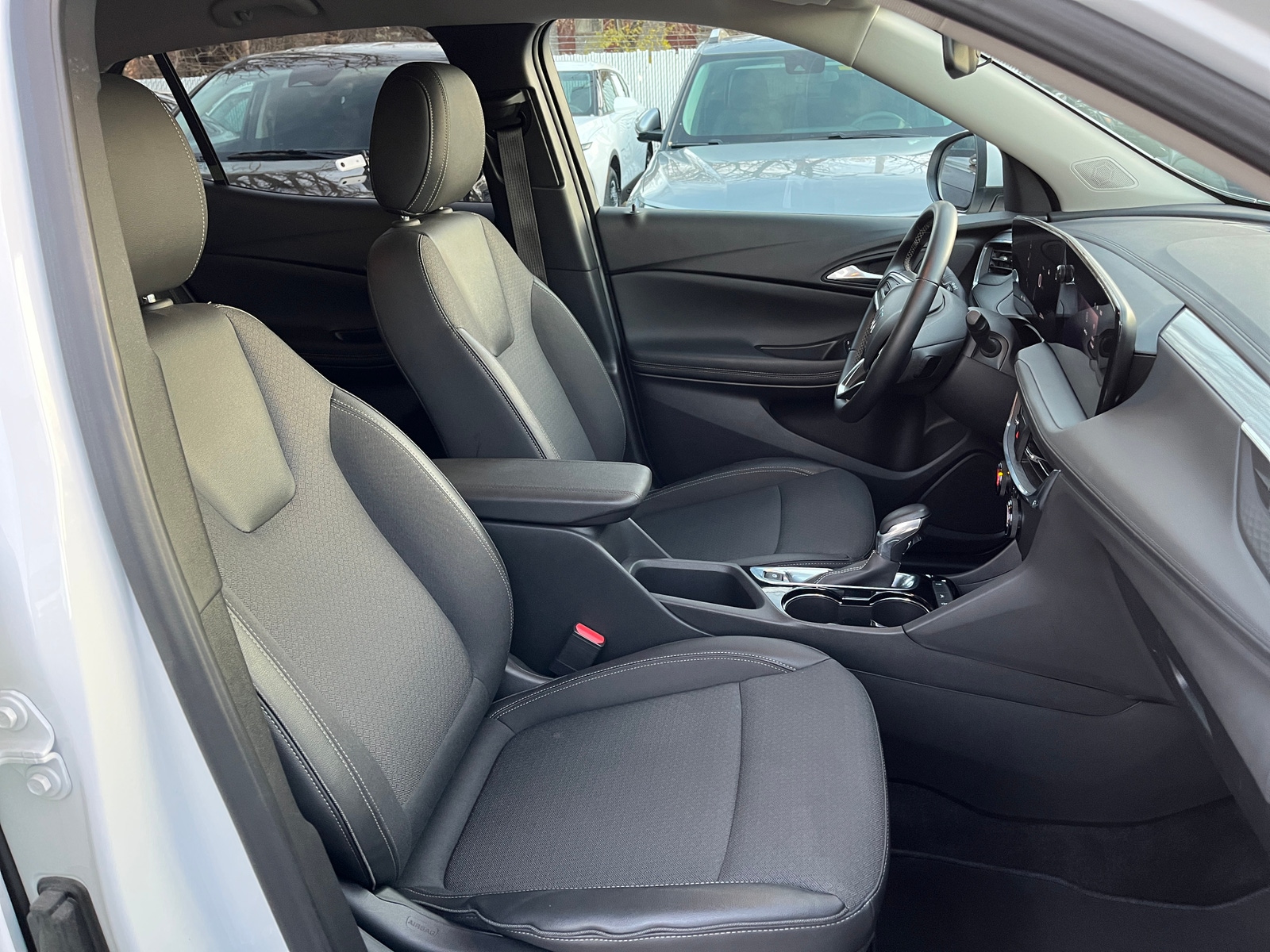 Thumbnail: 2025 Buick Encore GX - 2