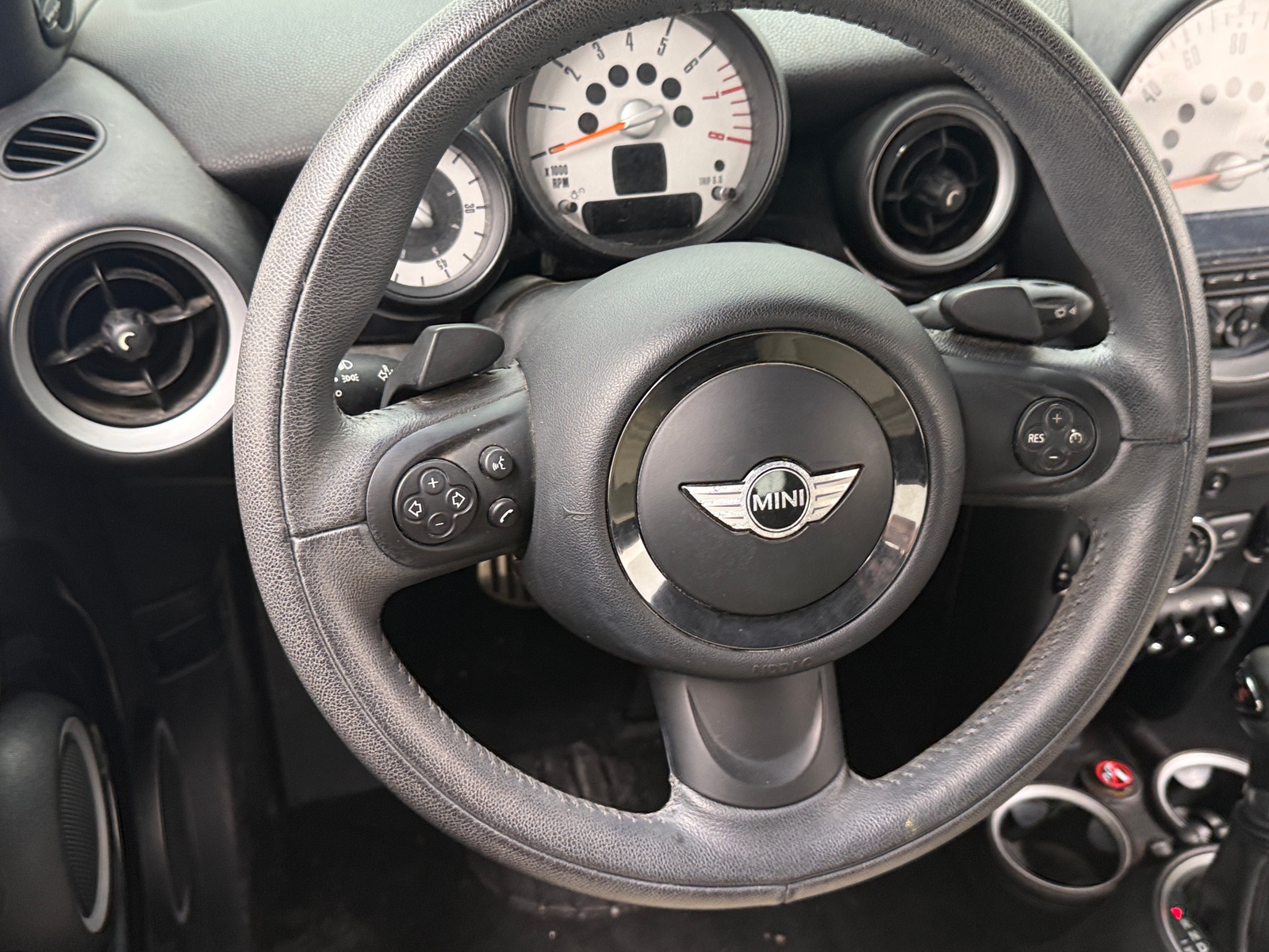 Thumbnail: 2014 MINI Cooper Convertible - 4