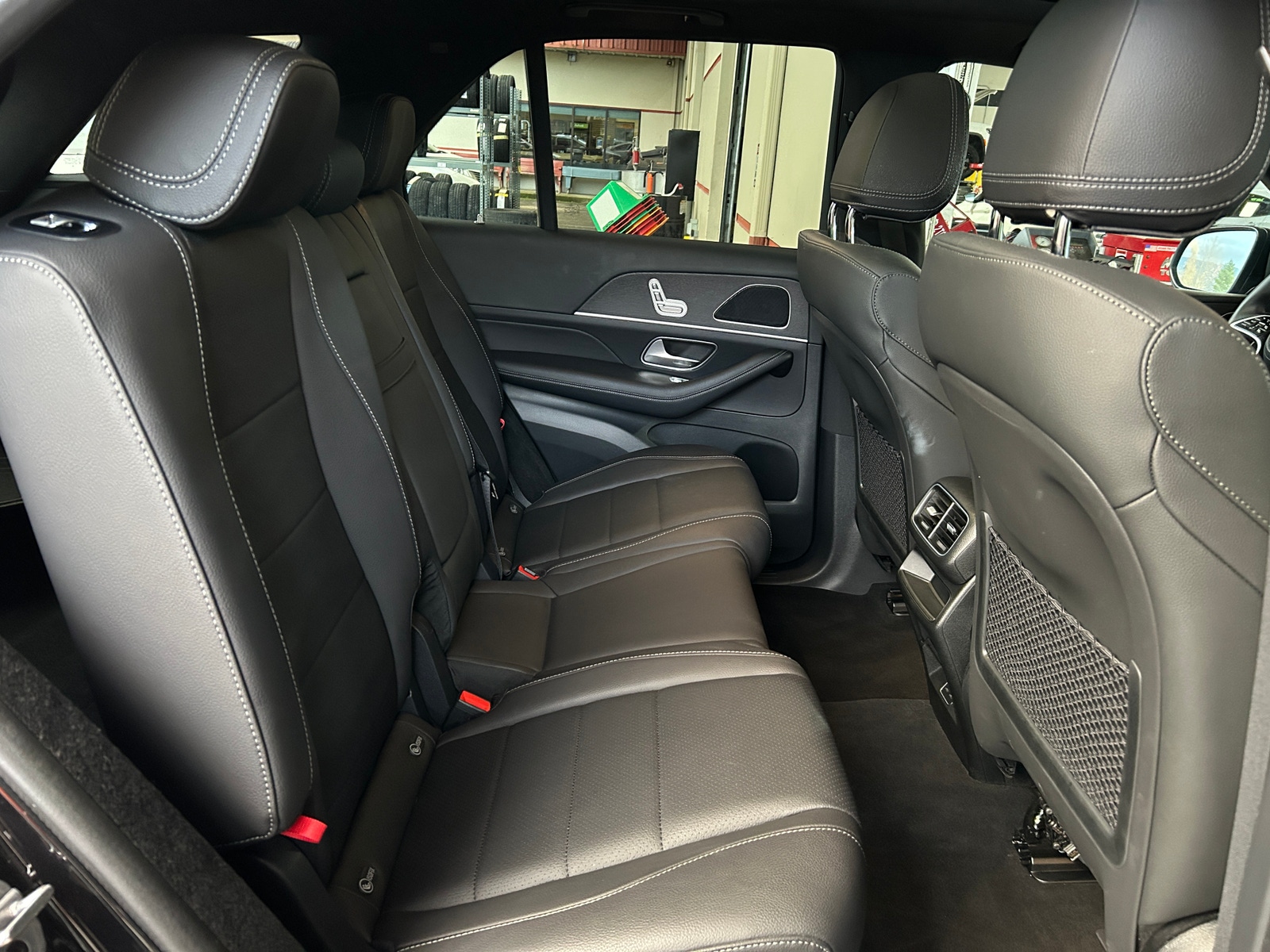 Thumbnail: 2025 Mercedes-Benz GLE - 5