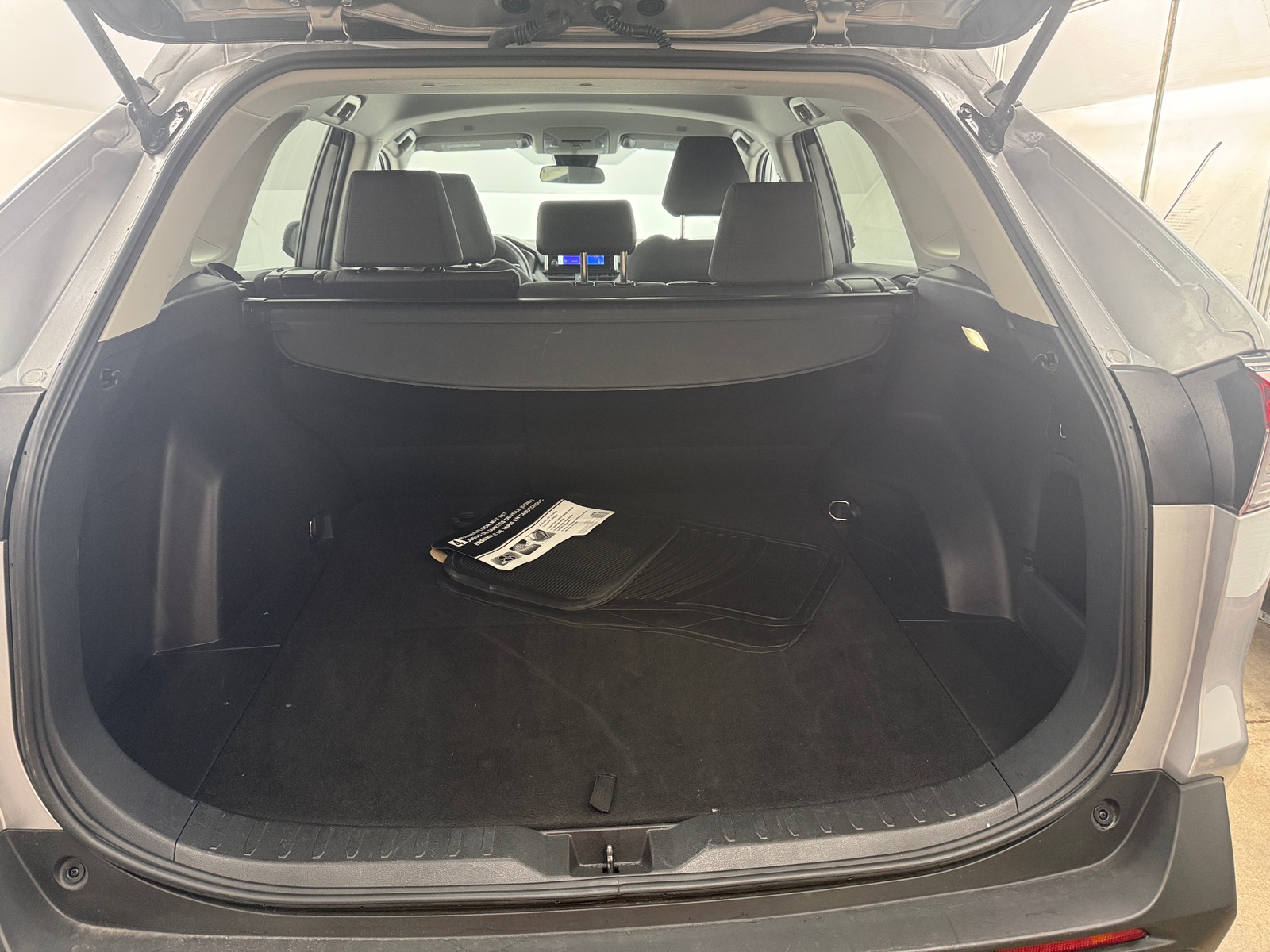 Thumbnail: 2025 Toyota RAV4 - 7