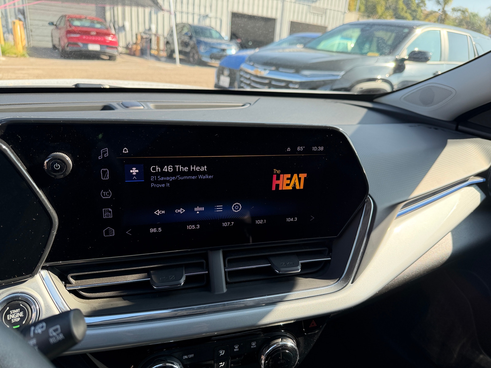 Thumbnail: 2025 Chevrolet Trax - 4