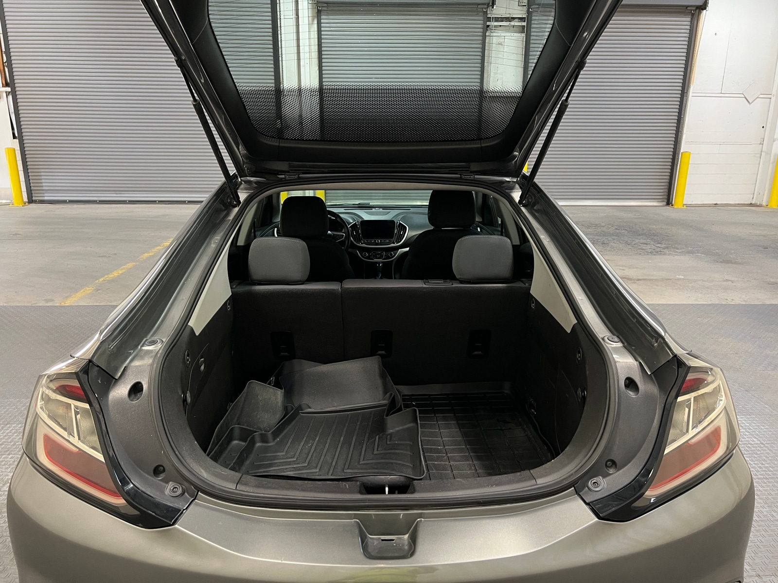 Thumbnail: 2016 Chevrolet Volt - 7