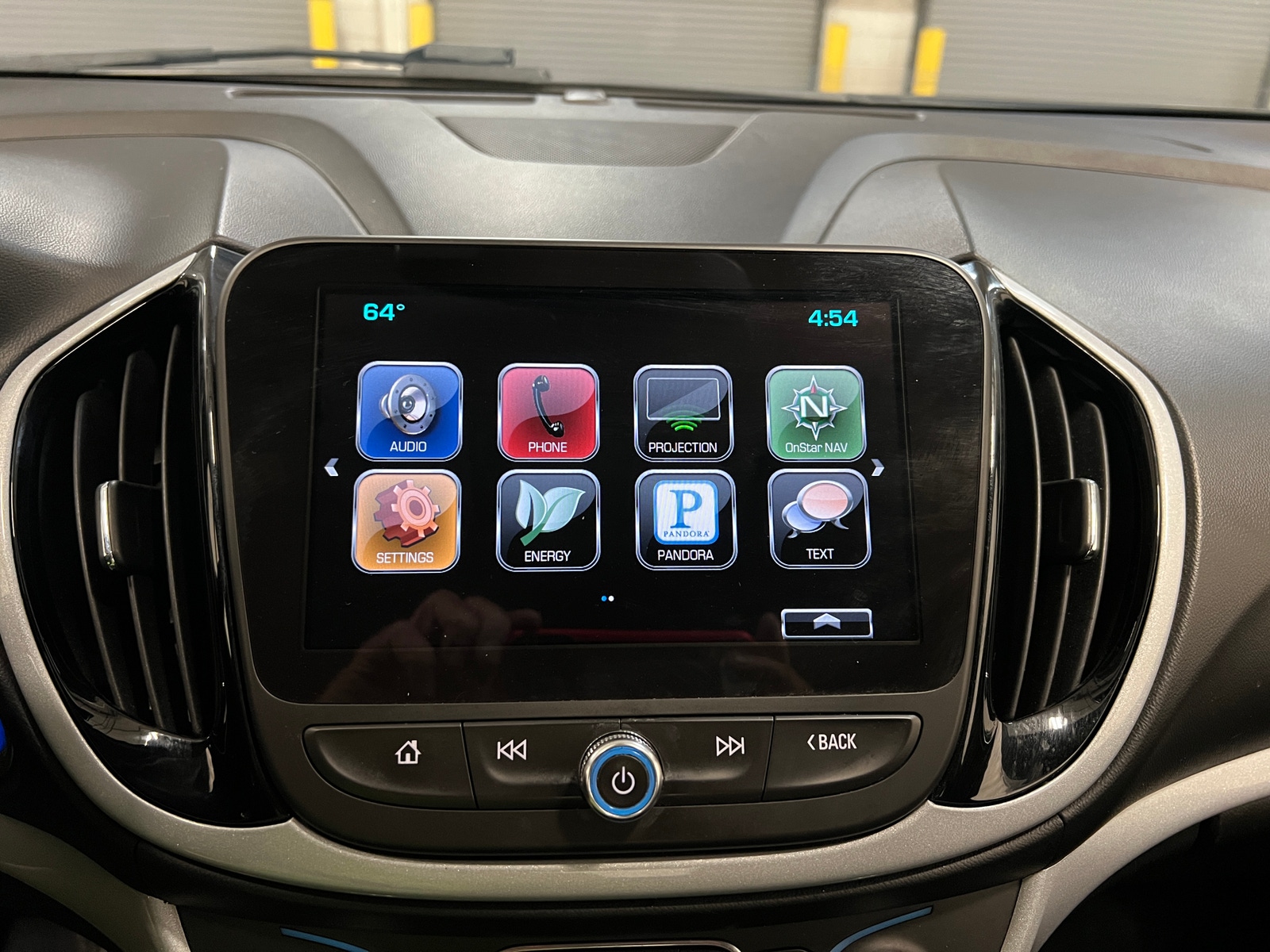 Thumbnail: 2016 Chevrolet Volt - 4