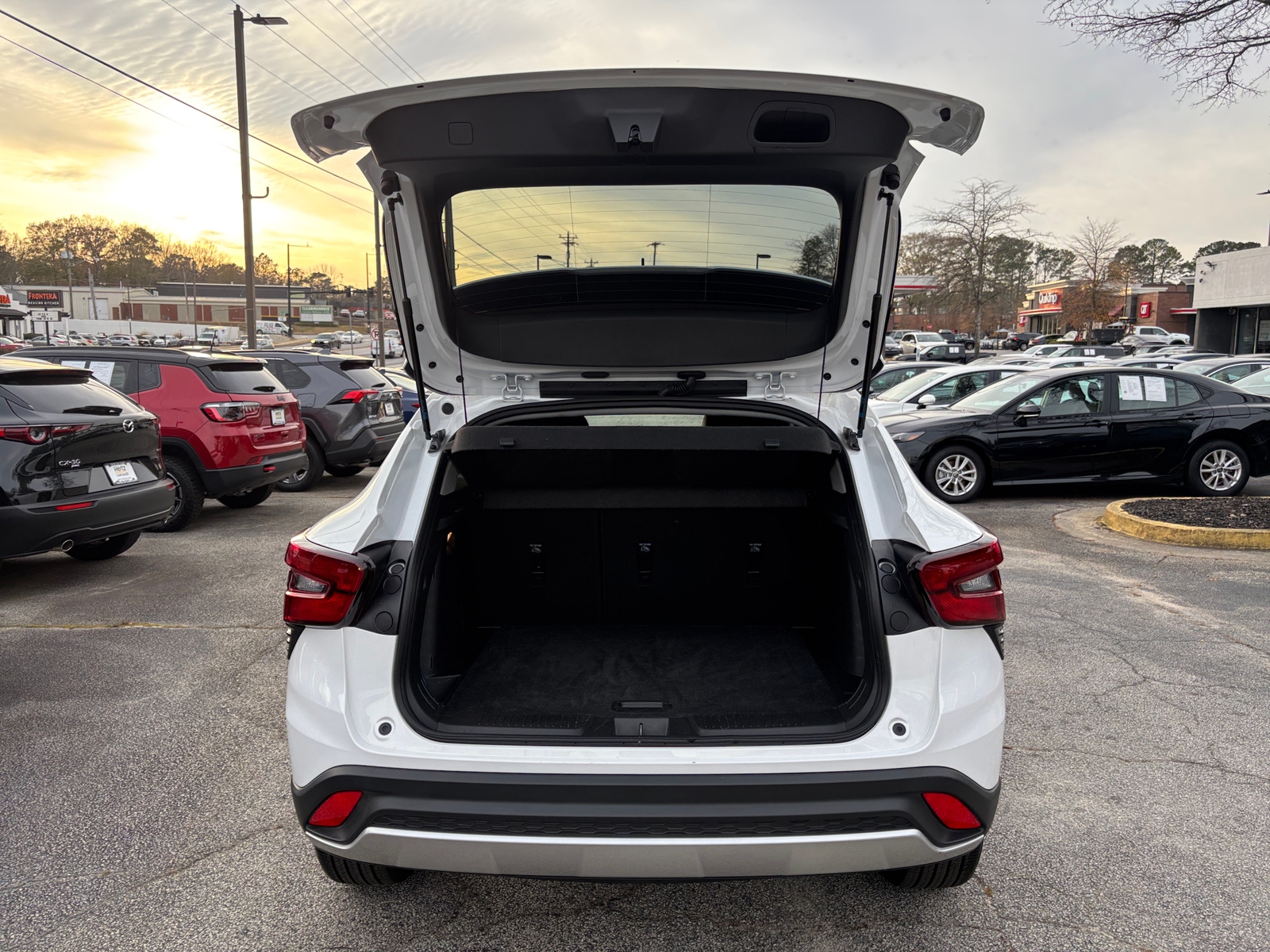 Thumbnail: 2025 Chevrolet Trax - 6