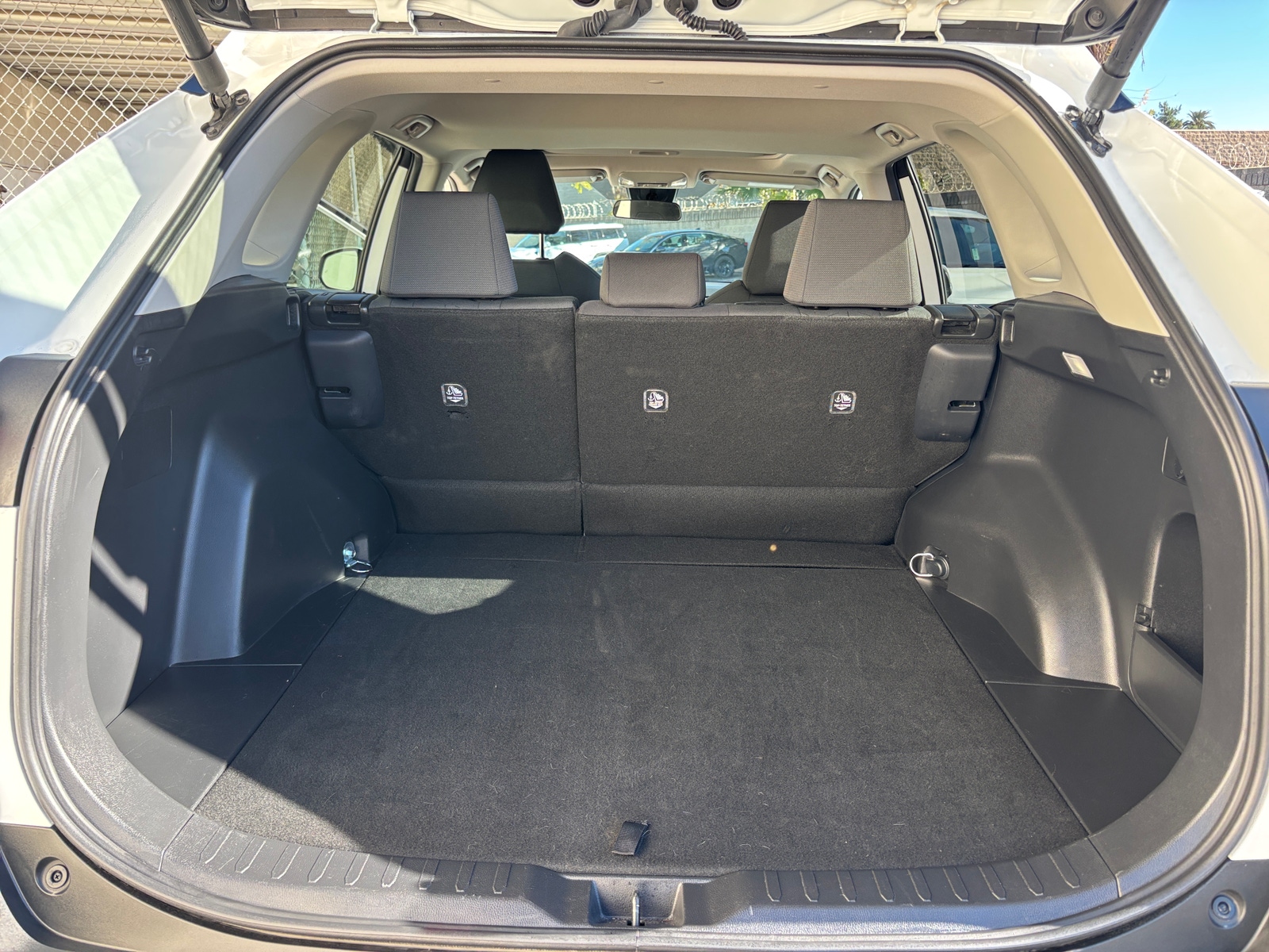 Thumbnail: 2025 Toyota RAV4 - 6