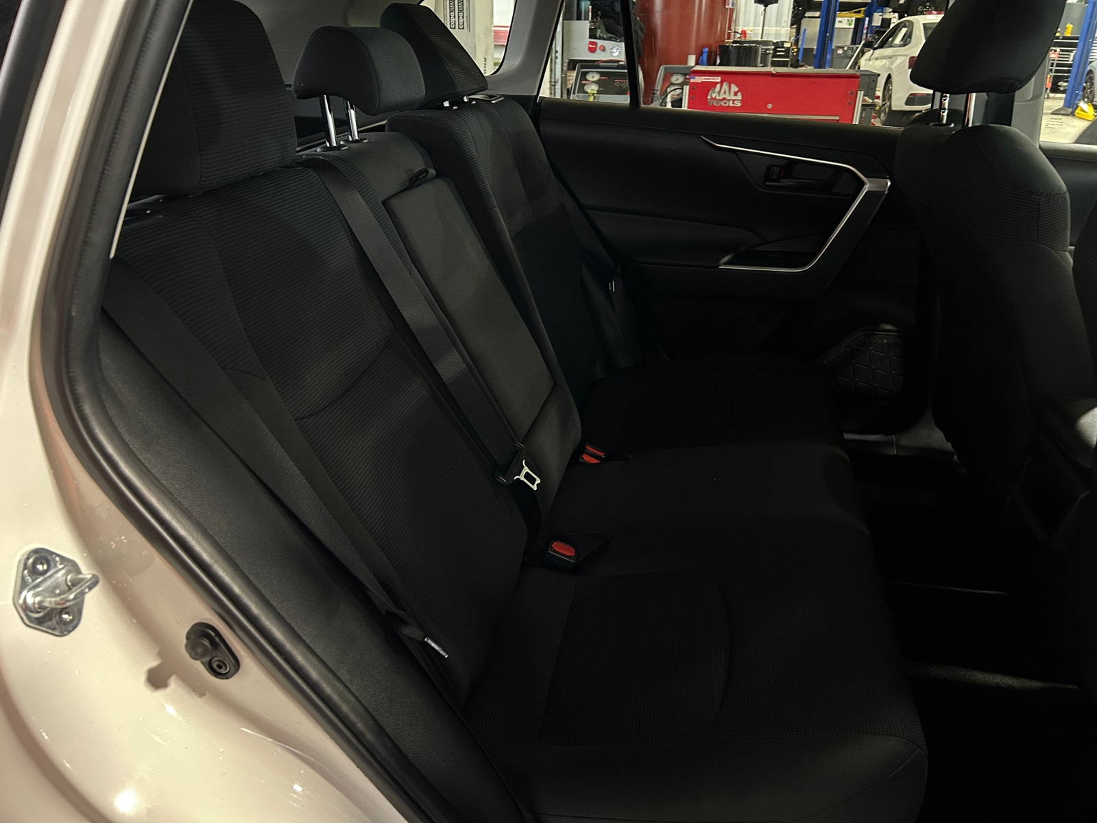 Thumbnail: 2021 Toyota RAV4 - 6