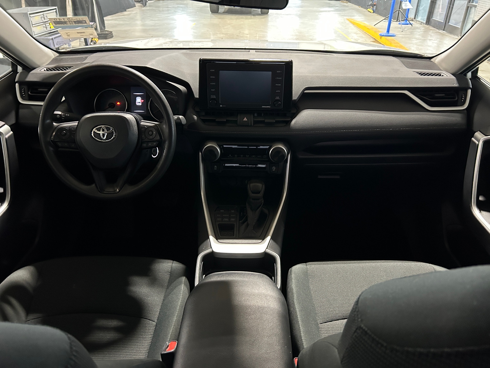 Thumbnail: 2021 Toyota RAV4 - 3