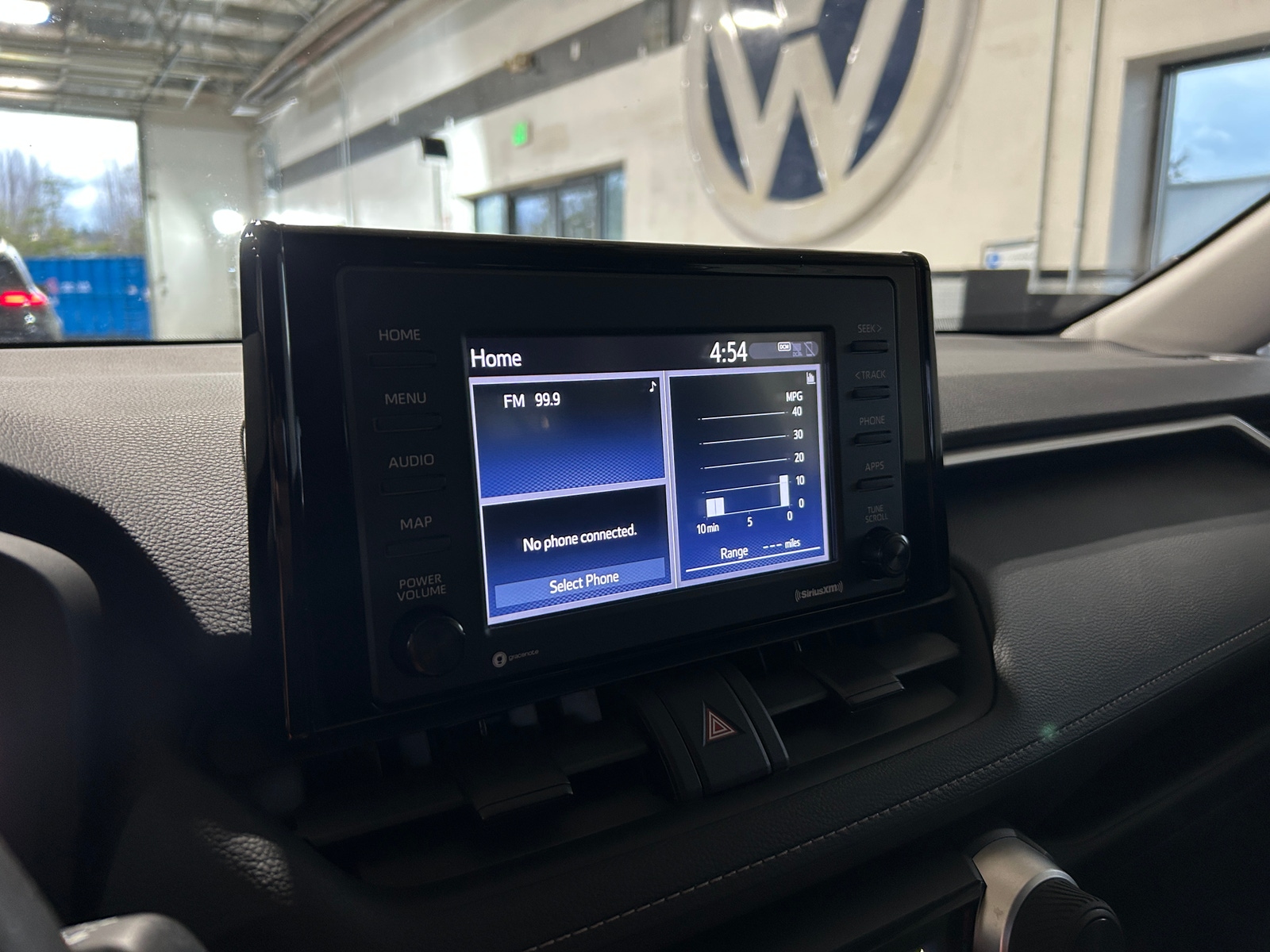 Thumbnail: 2021 Toyota RAV4 - 4