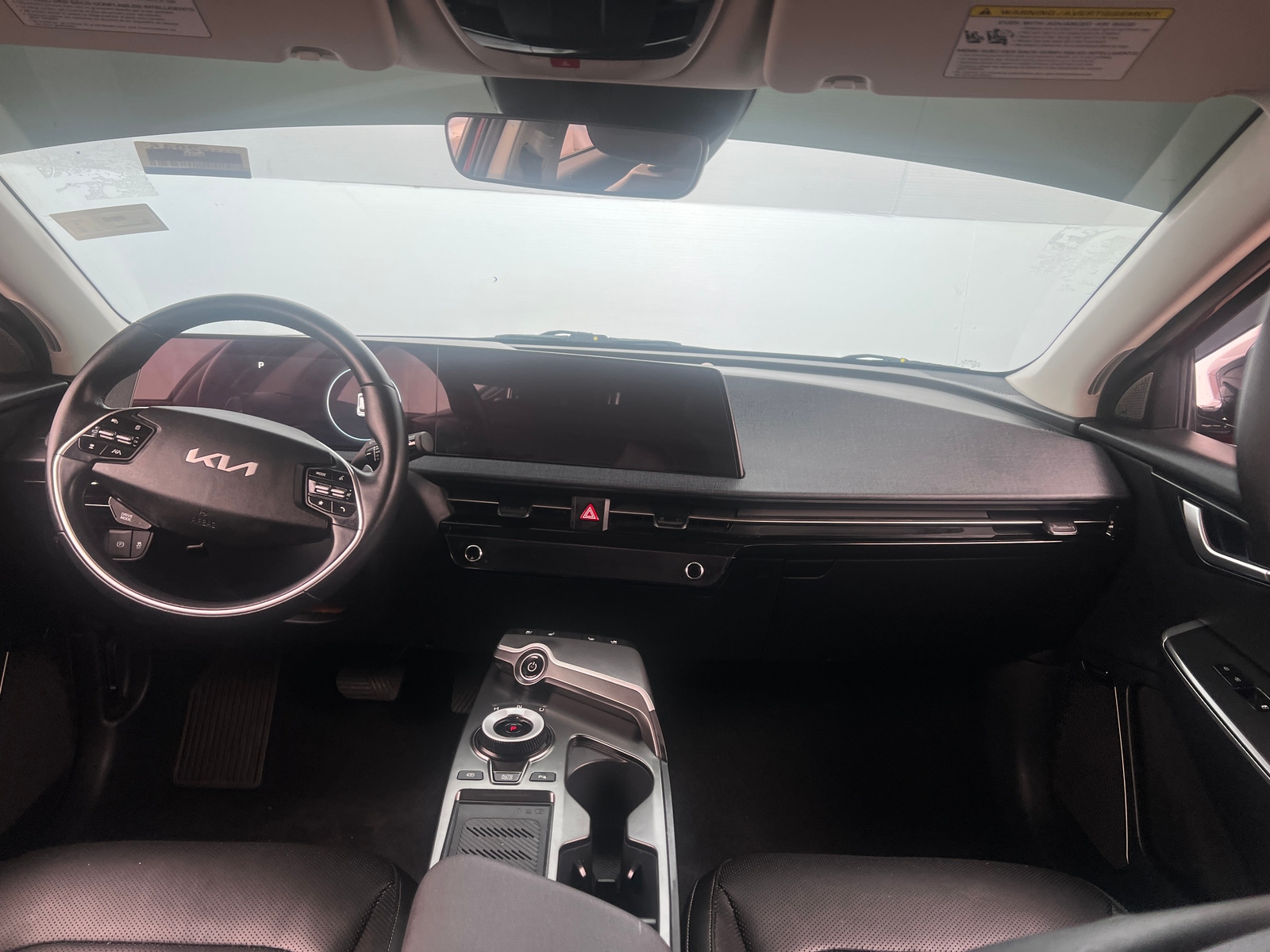 Thumbnail: 2022 Kia EV6 - 2