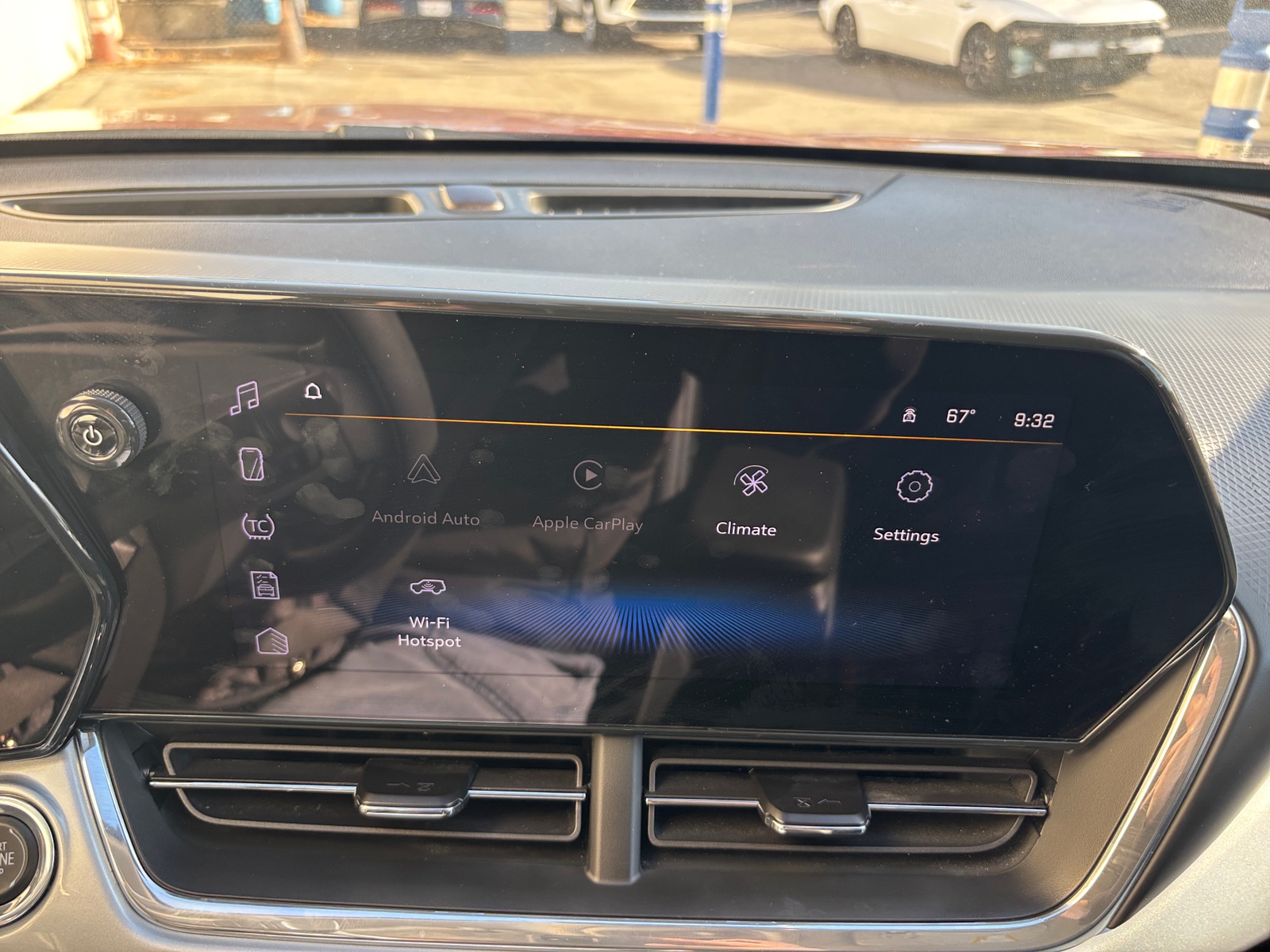 Thumbnail: 2025 Chevrolet Trax - 4