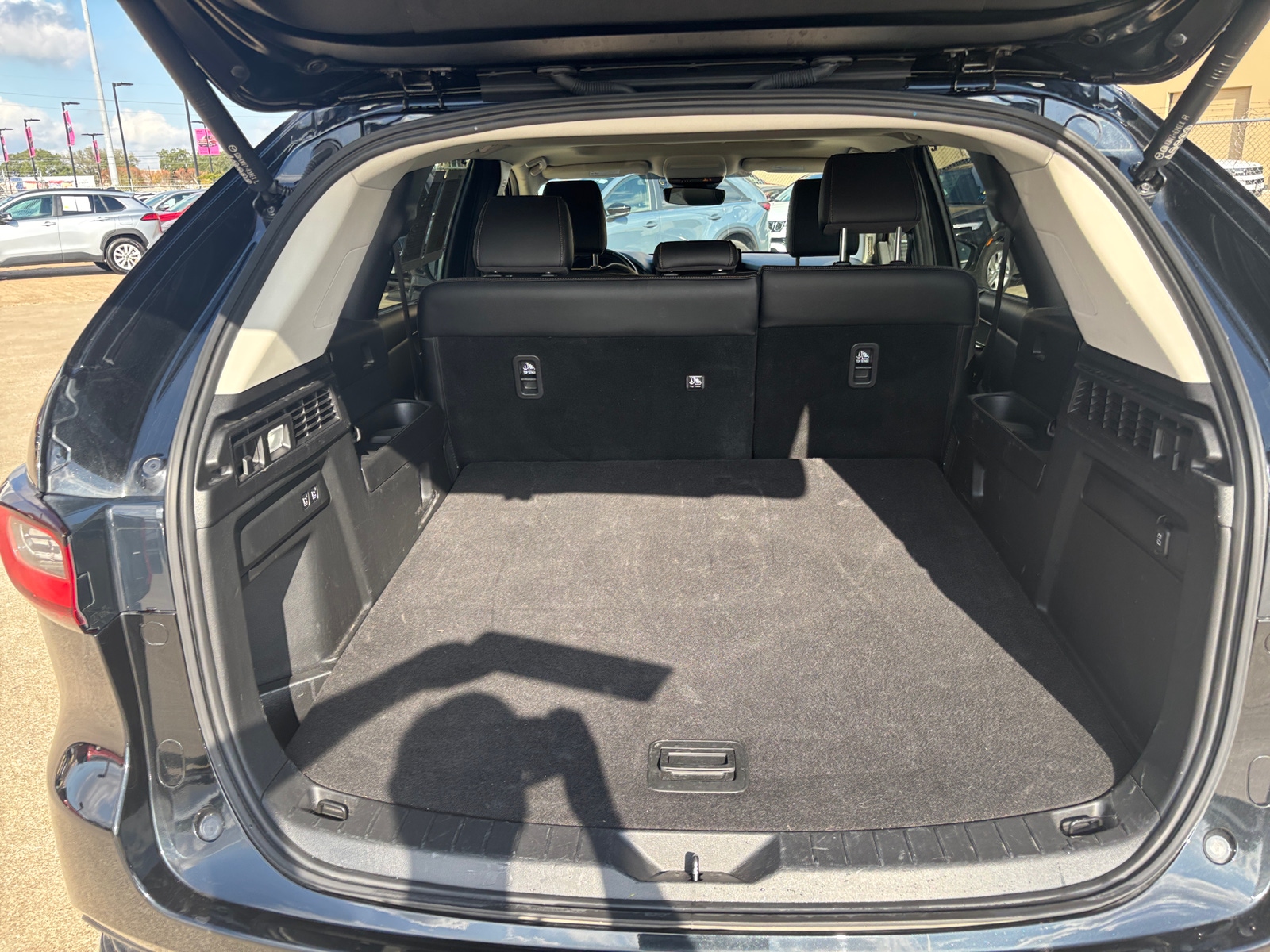 Thumbnail: 2025 Mazda CX-70 - 6