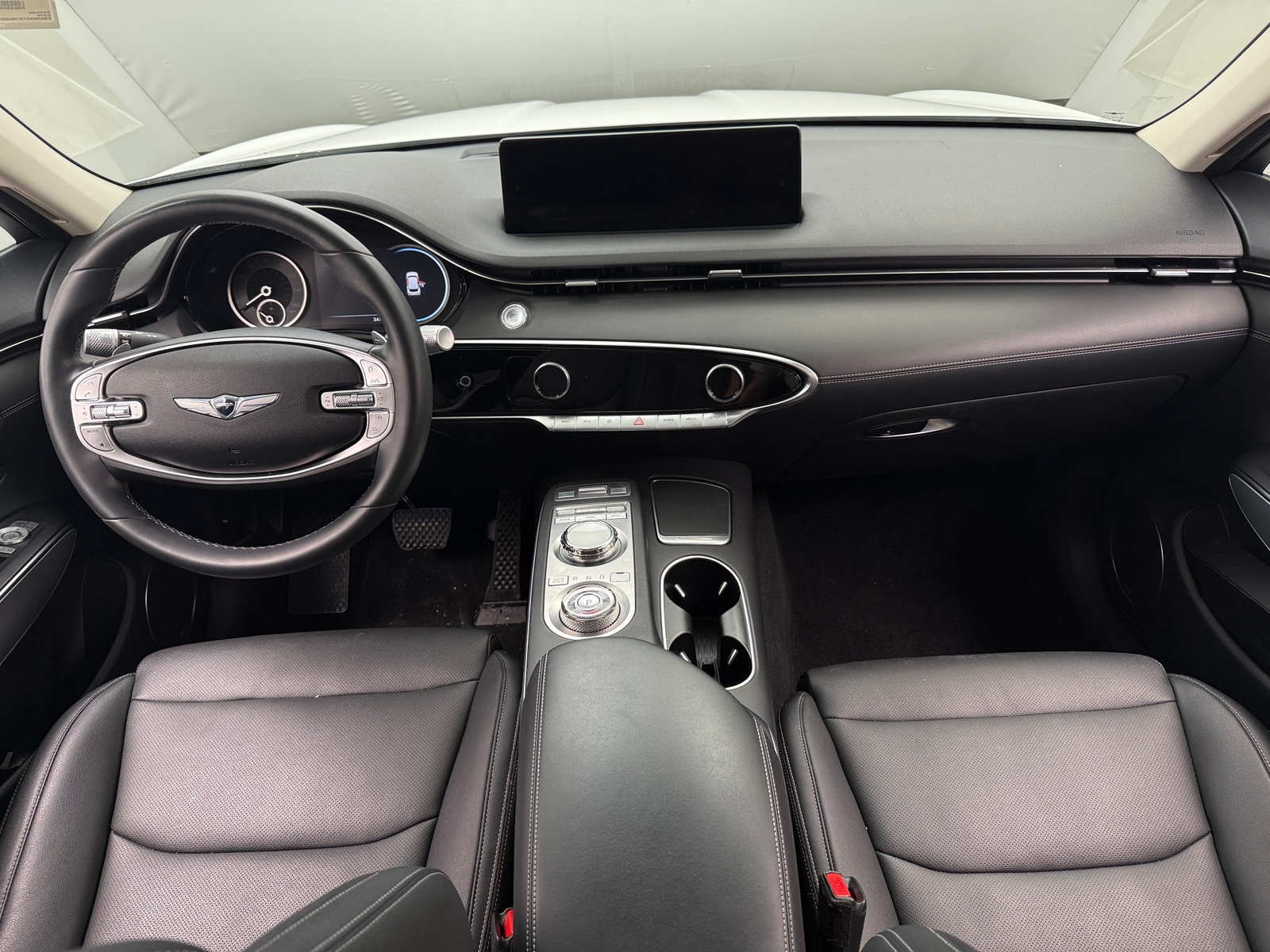 Thumbnail: 2022 Genesis GV70 - 2