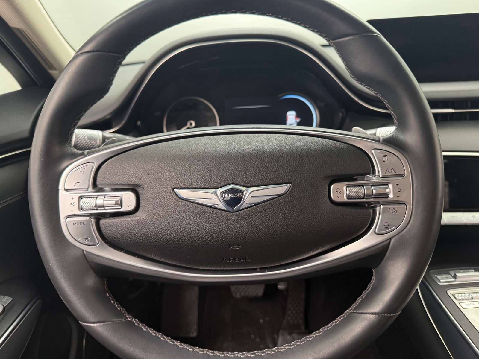 Thumbnail: 2022 Genesis GV70 - 4