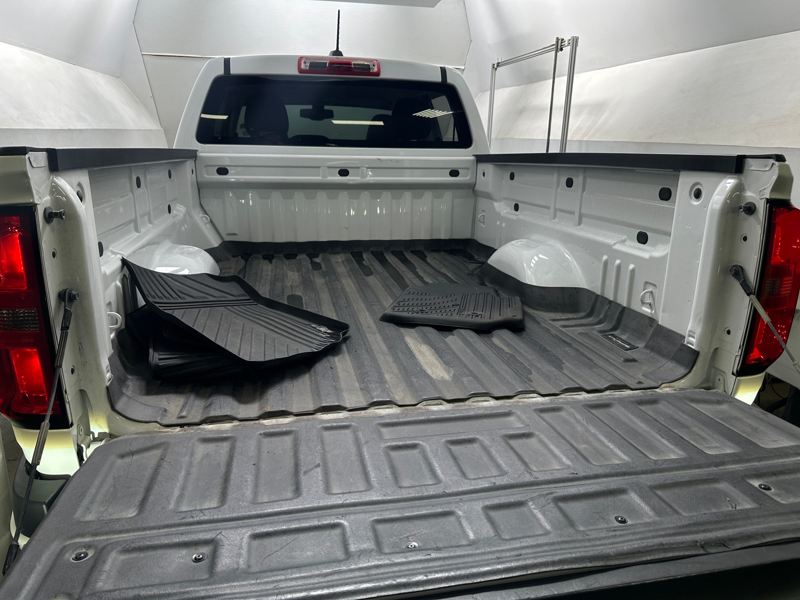 Thumbnail: 2021 Chevrolet Colorado - 7