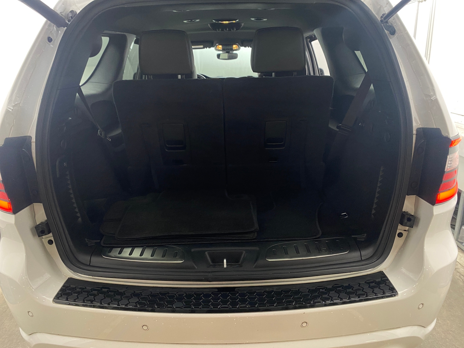 Thumbnail: 2022 Dodge Durango - 6