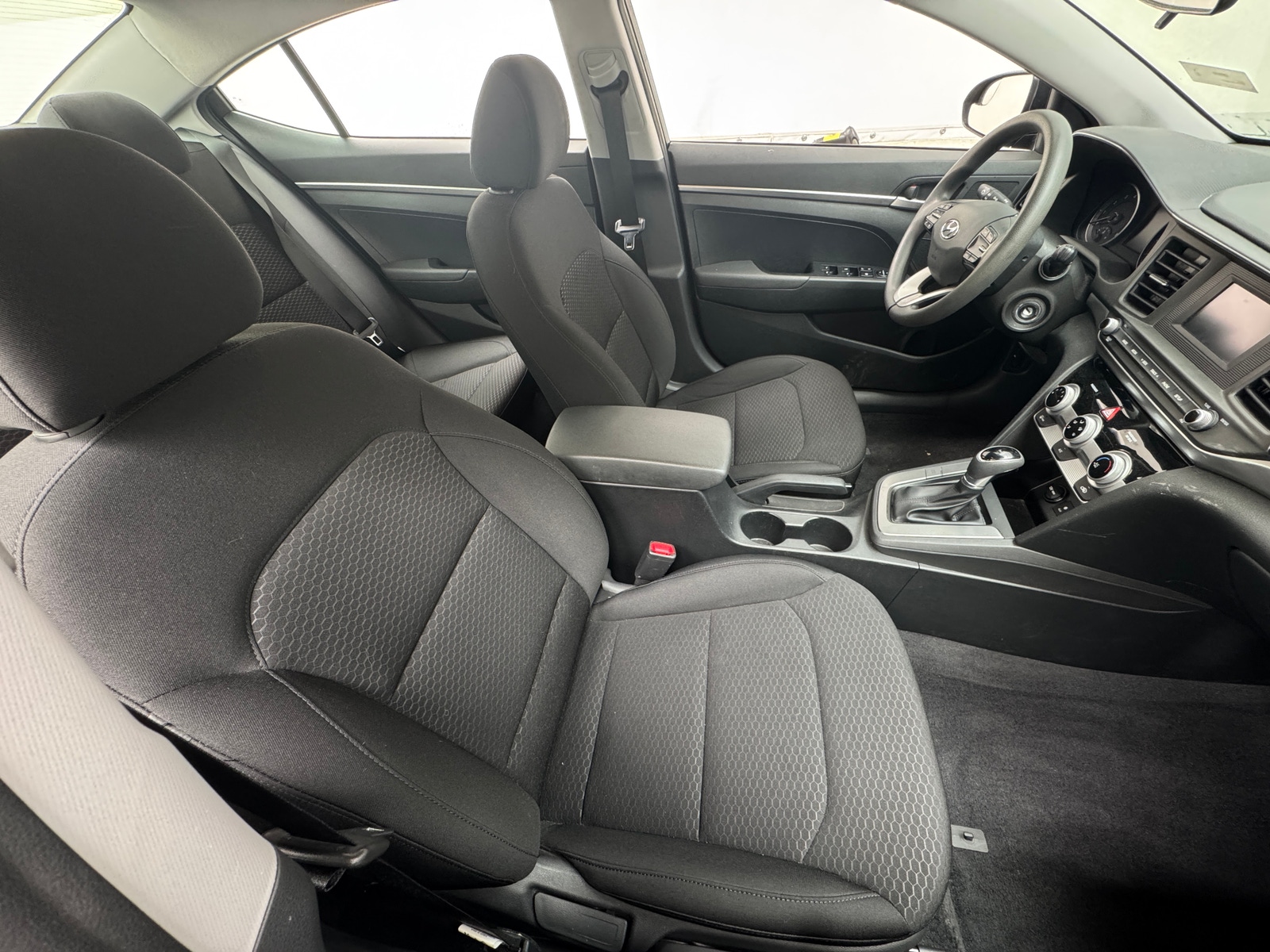 Thumbnail: 2019 Hyundai Elantra - 2