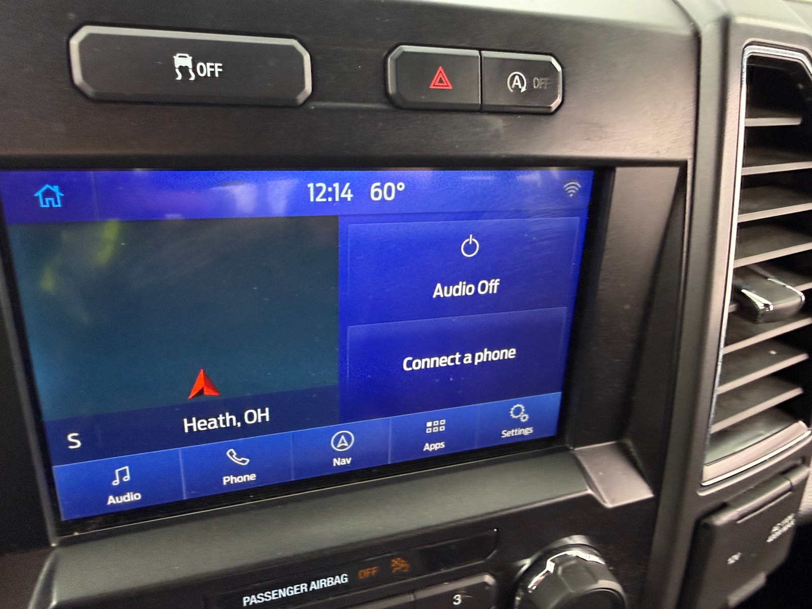 Thumbnail: 2019 Ford Econoline - 4