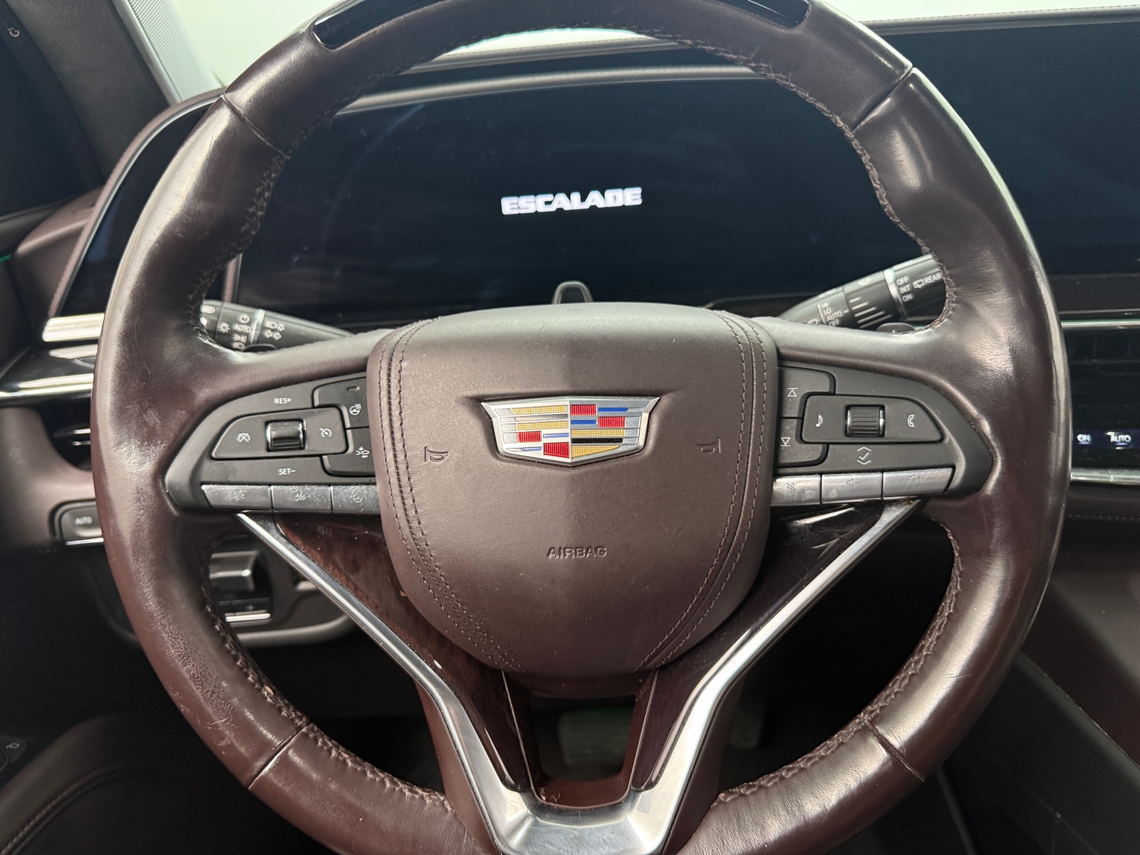 Thumbnail: 2022 Cadillac Escalade - 4