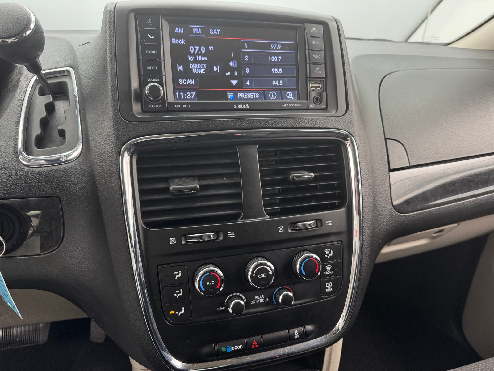 Thumbnail: 2018 Dodge Grand Caravan - 4